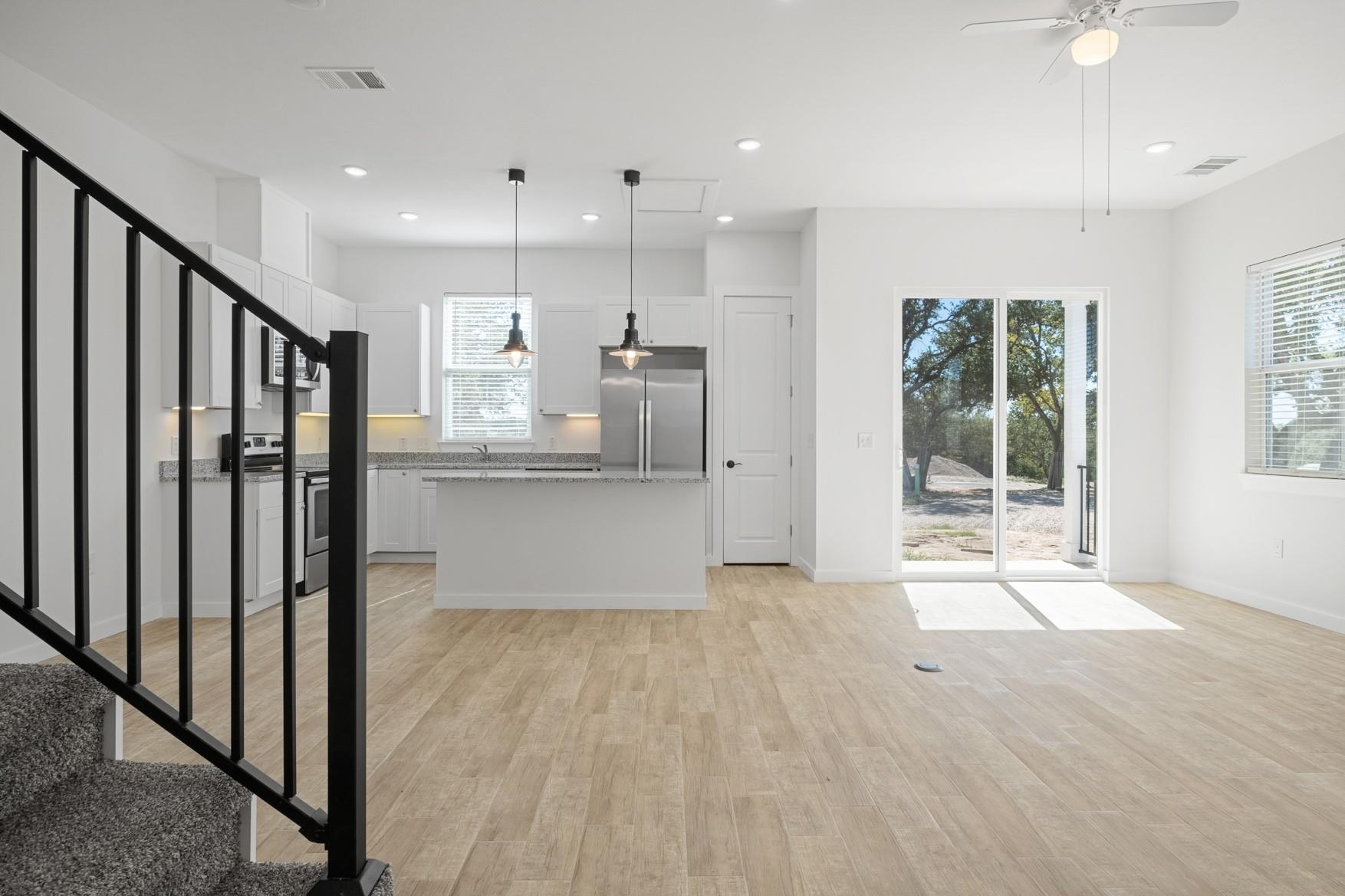 267 Lourdes Ct # B, Dripping Springs, TX 78620