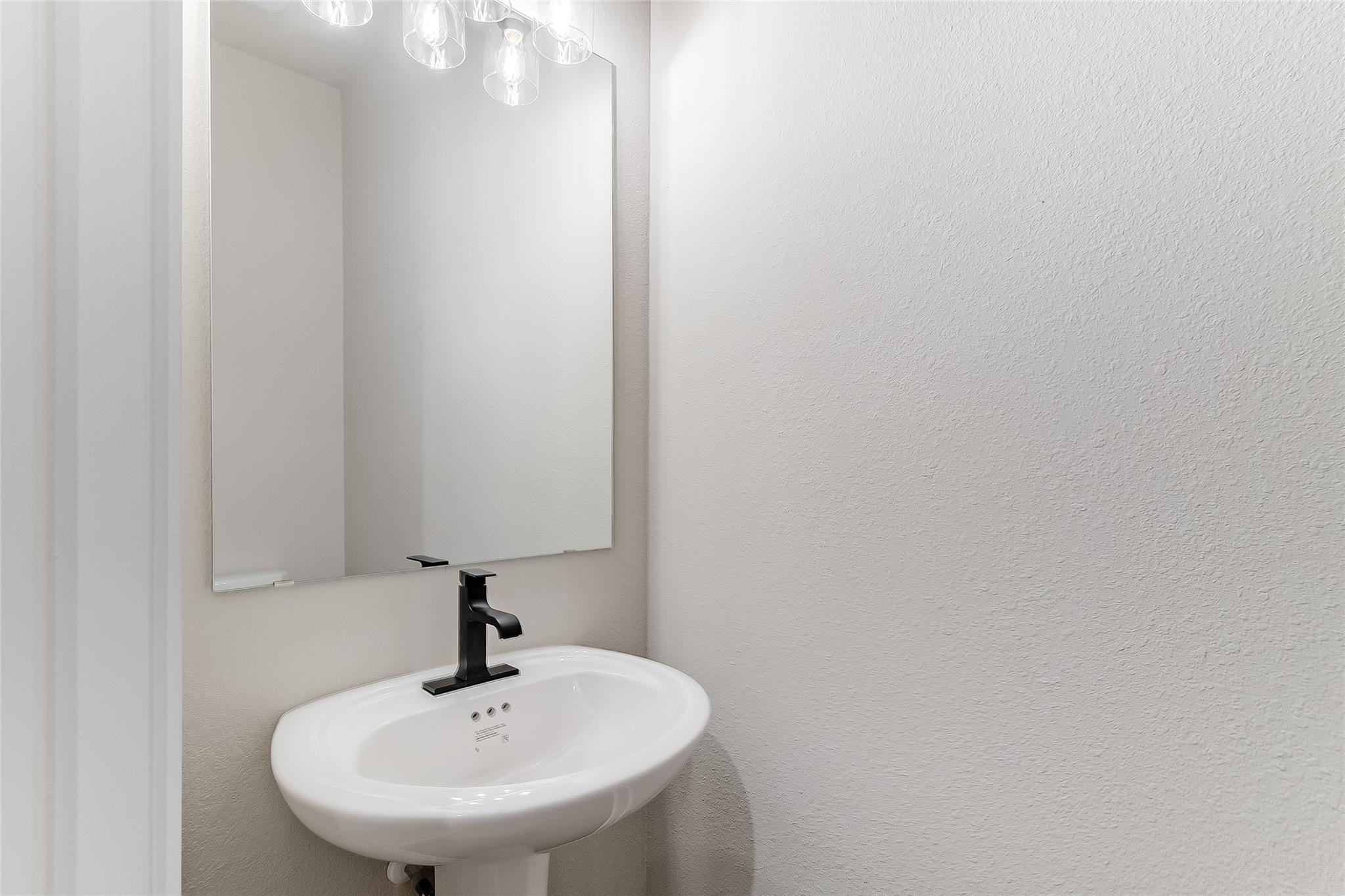 179 Rosebud Ranch Rd, Bertram, TX 78605