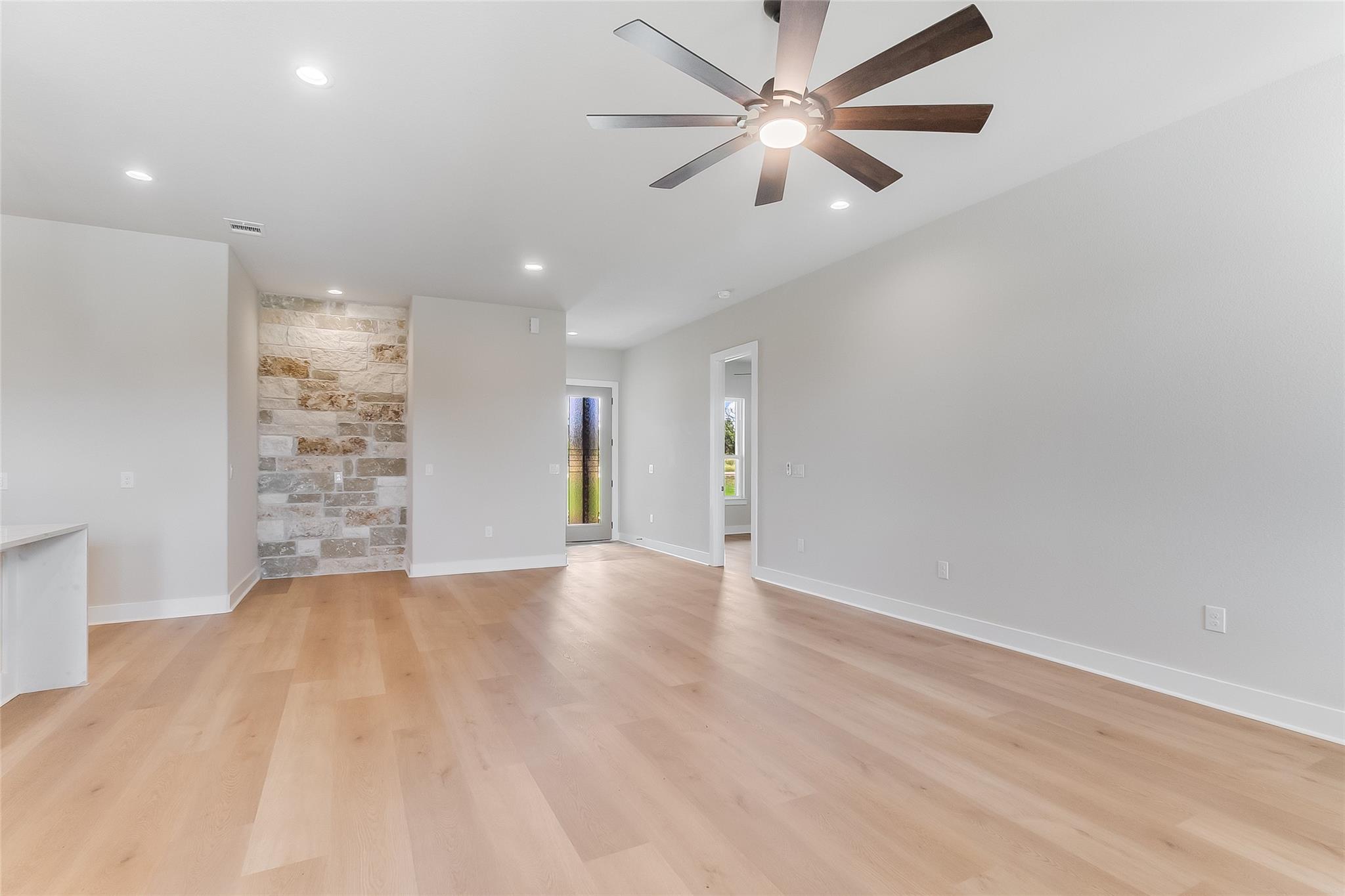 115 Draper Ln, Bertram, TX 78605