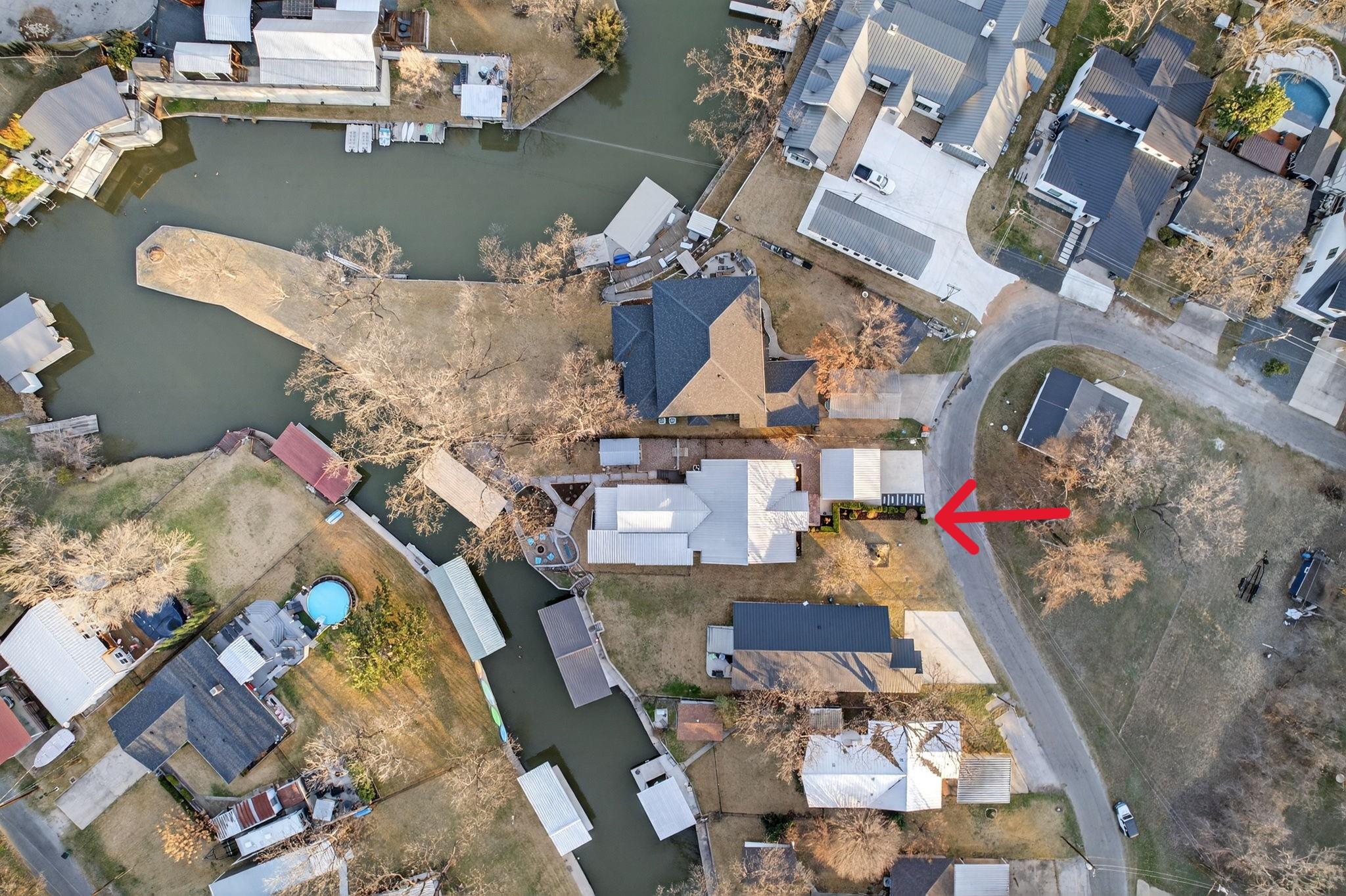 1514 Bluebonnet Ln, Kingsland, TX 78639