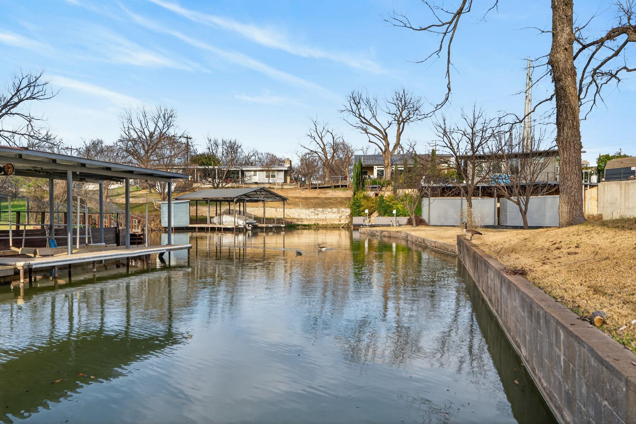 1514 Bluebonnet Ln, Kingsland, TX 78639