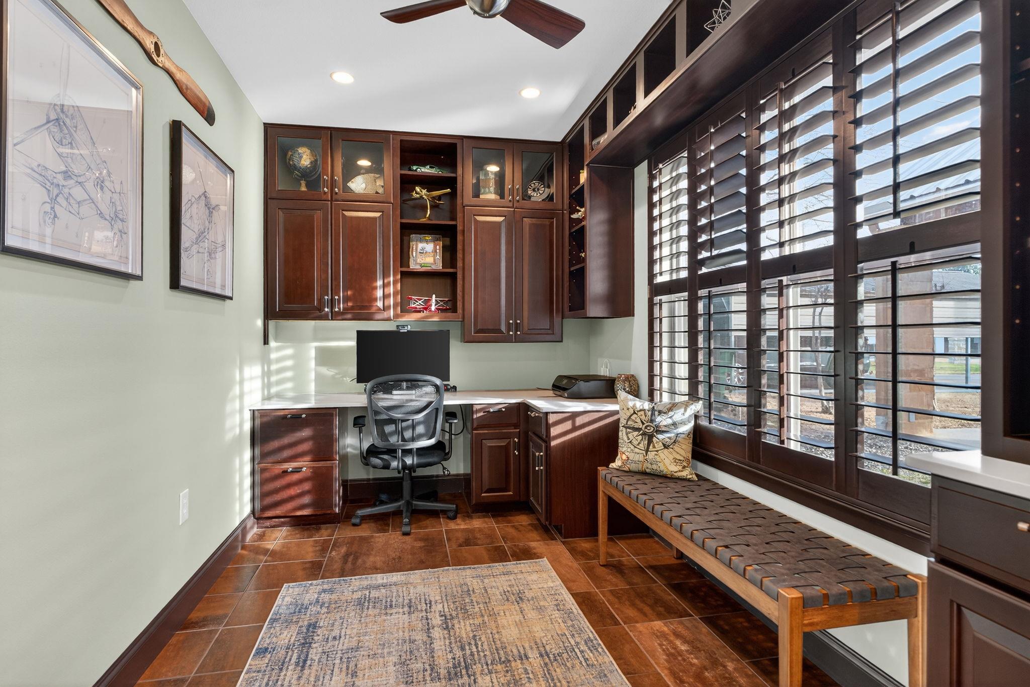 1514 Bluebonnet Ln, Kingsland, TX 78639