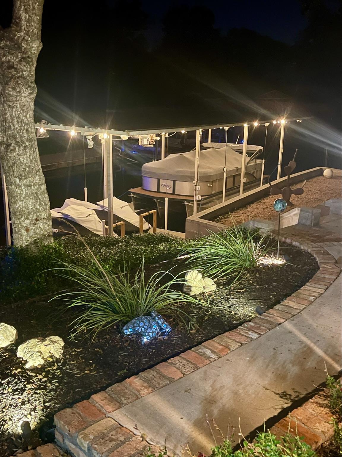 1514 Bluebonnet Ln, Kingsland, TX 78639