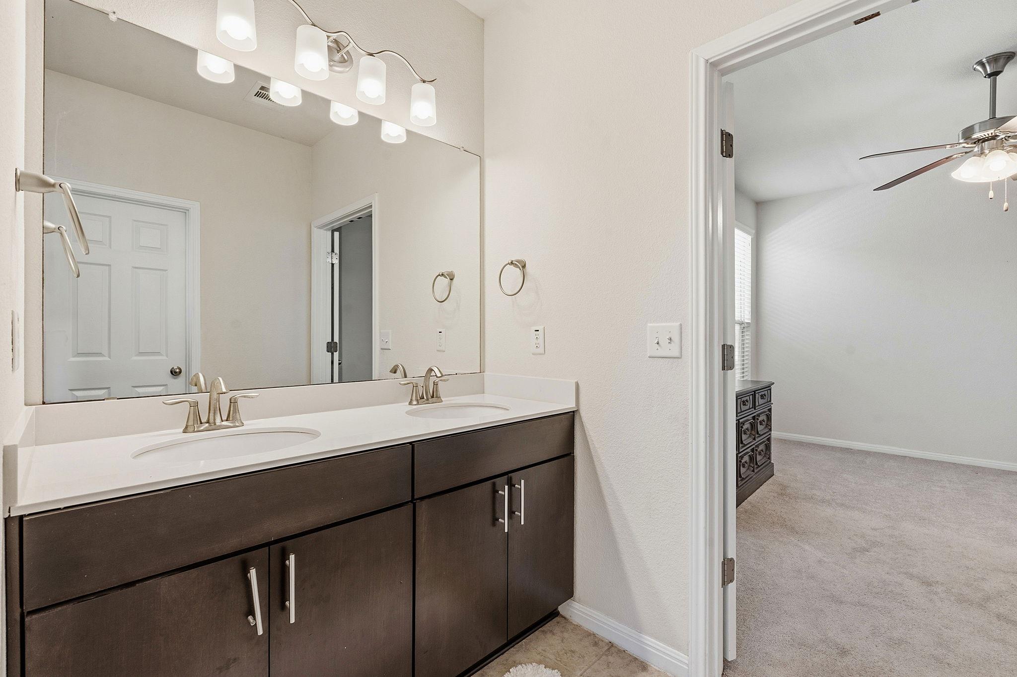 9510 Tanager Way # 111, Austin, TX 78748