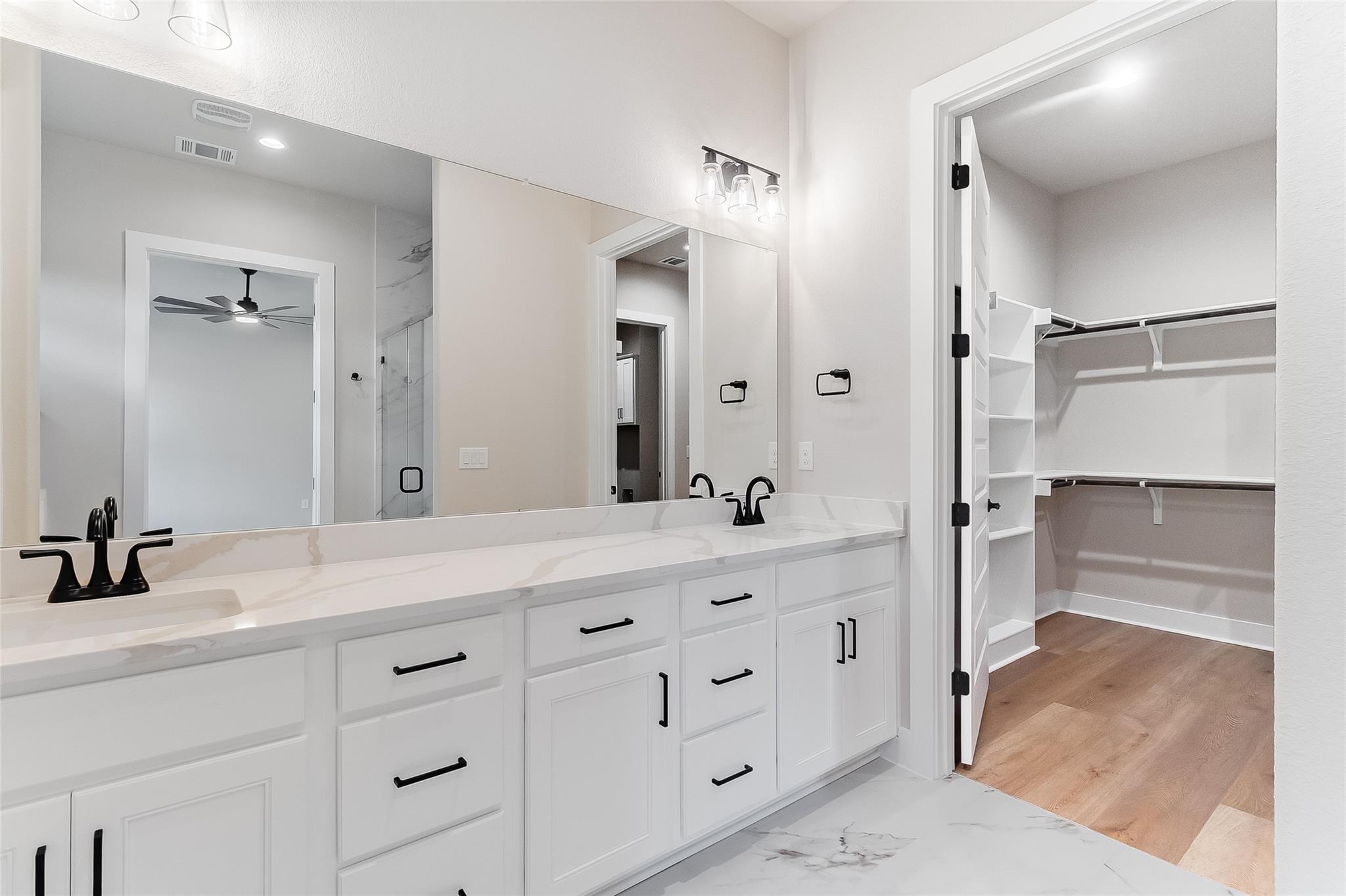 130 Draper Ln, Bertram, TX 78605