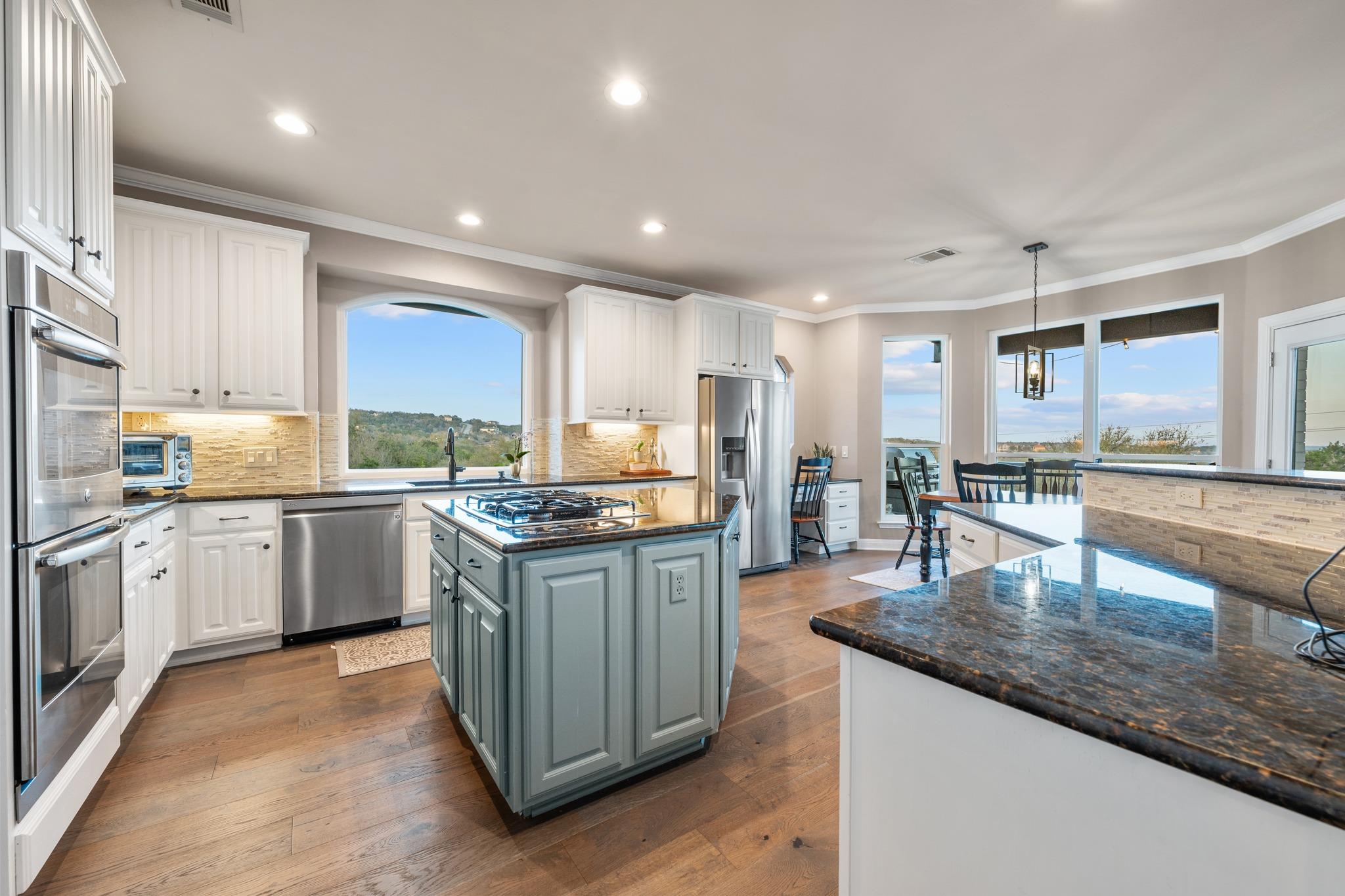 9708 Big View Dr, Austin, TX 78730