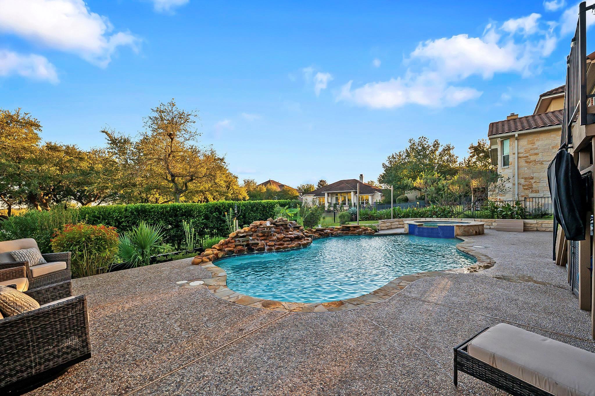 15021 SPILLMAN RANCH Loop, Austin, TX 78738