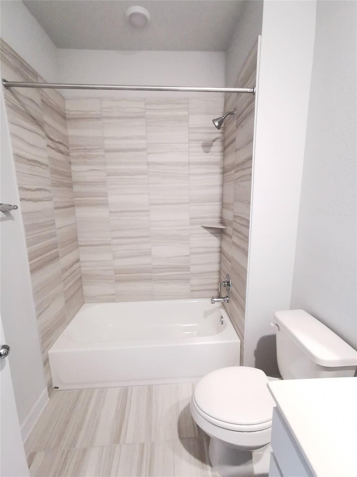 605 W South St # 332, Leander, TX 78641