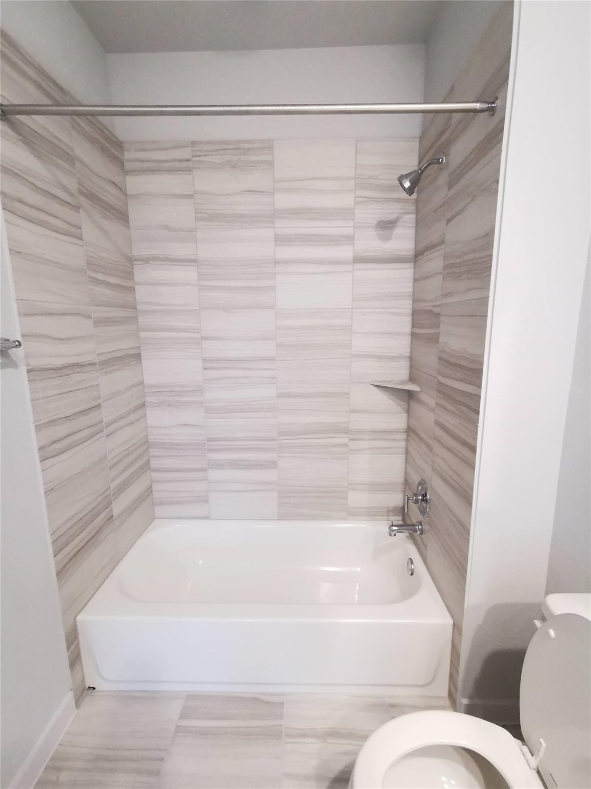 605 W South St # 332, Leander, TX 78641