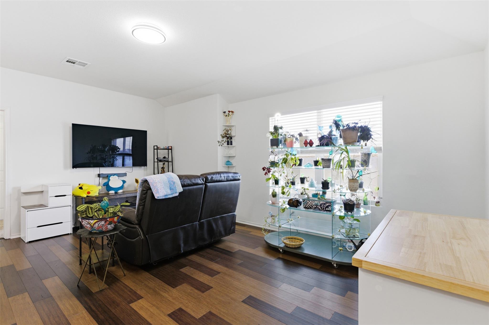 832 Mallow Rd, Leander, TX 78641