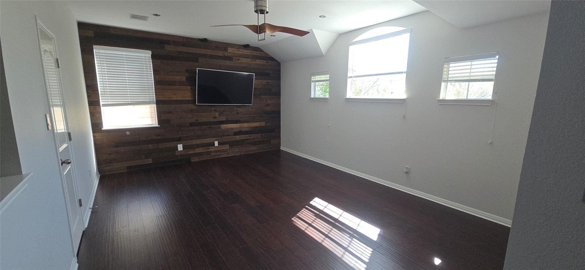 420 Valona Loop, Round Rock, TX 78681