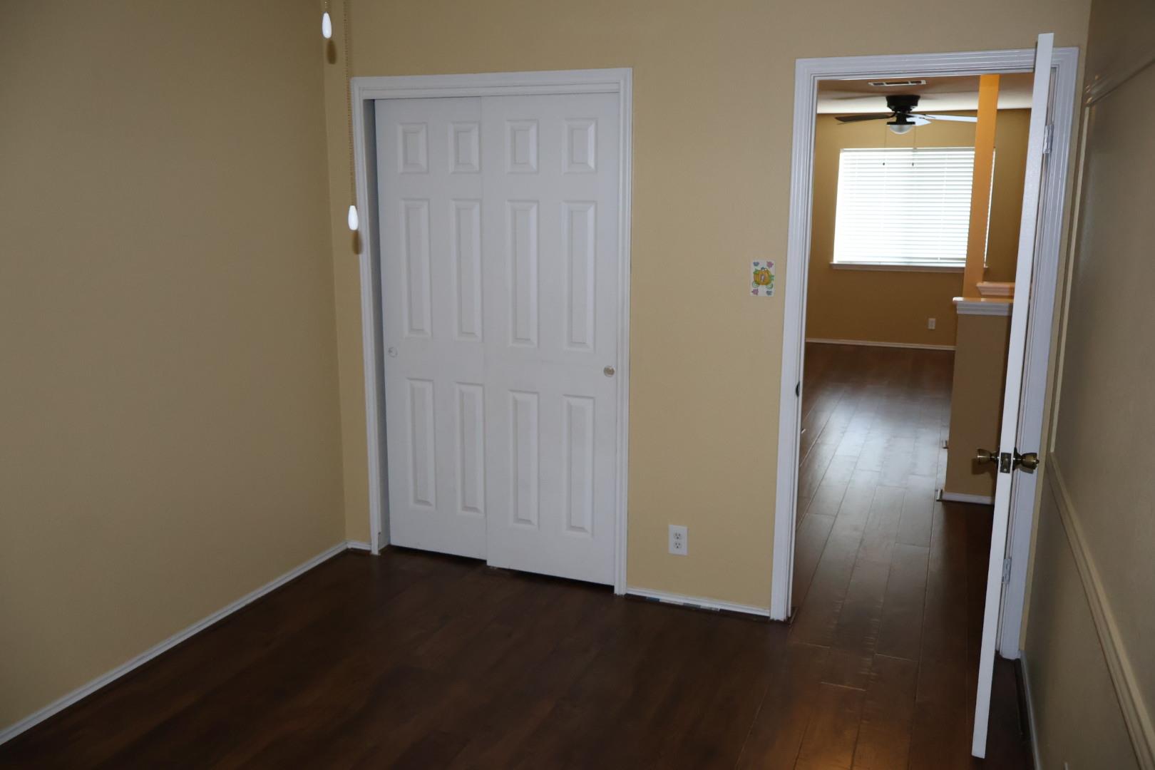 104 Golden Gate Dr, Leander, TX 78641