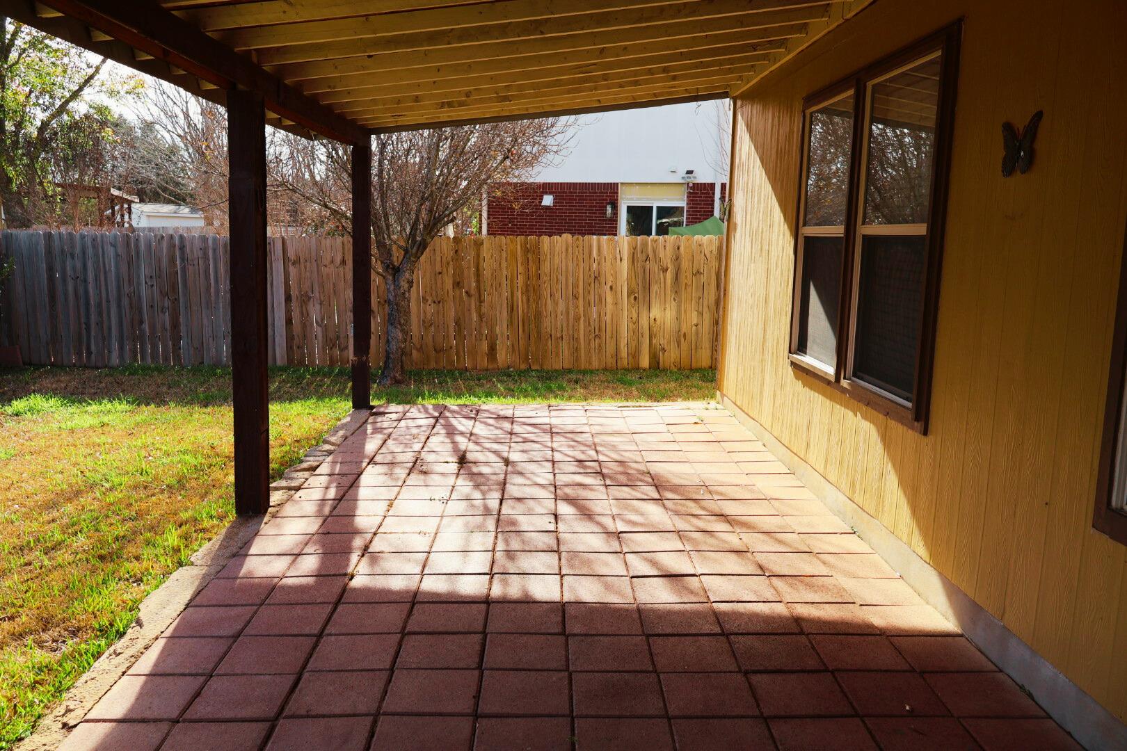 104 Golden Gate Dr, Leander, TX 78641