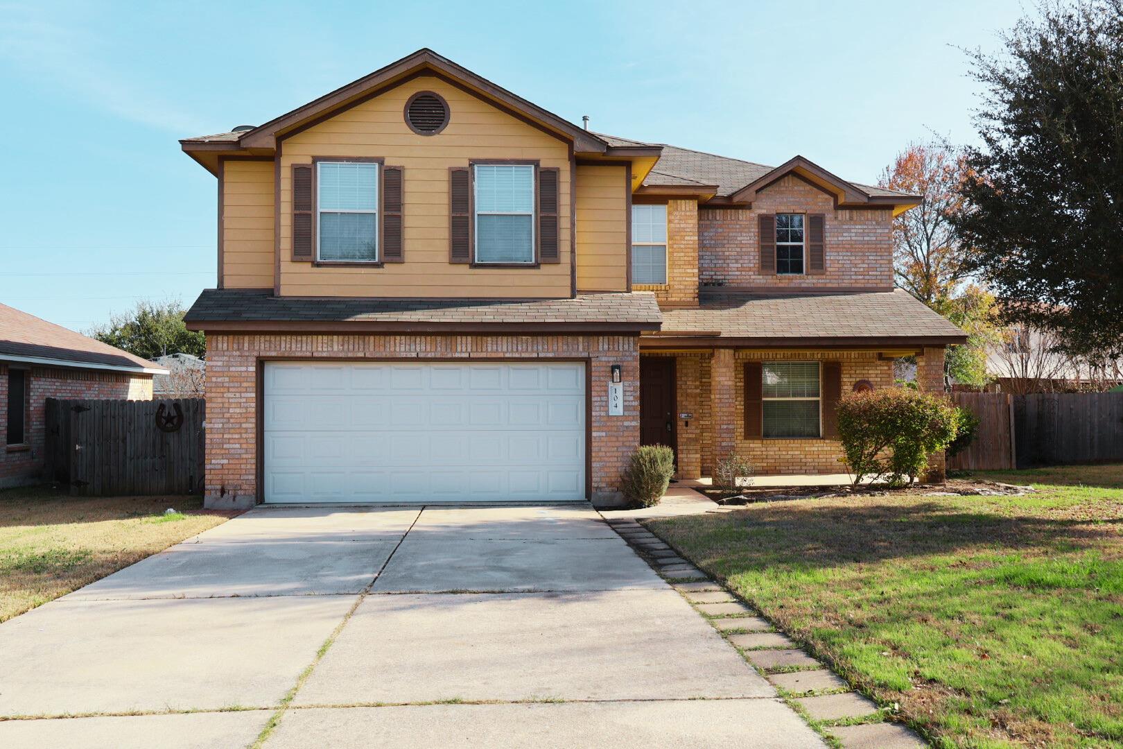 104 Golden Gate Dr, Leander, TX 78641