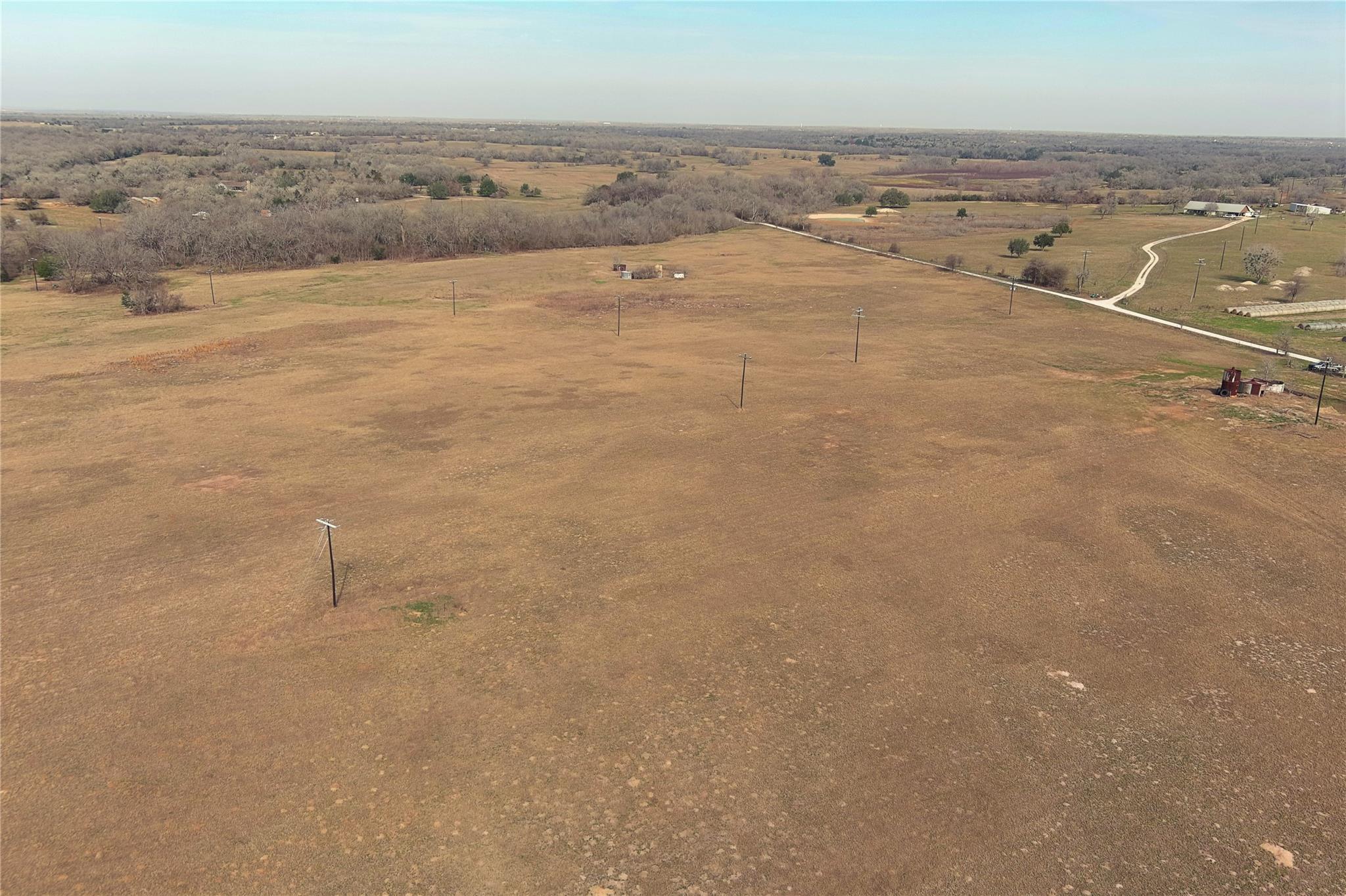 5510 Old McMahan Rd, Lockhart, TX 78644