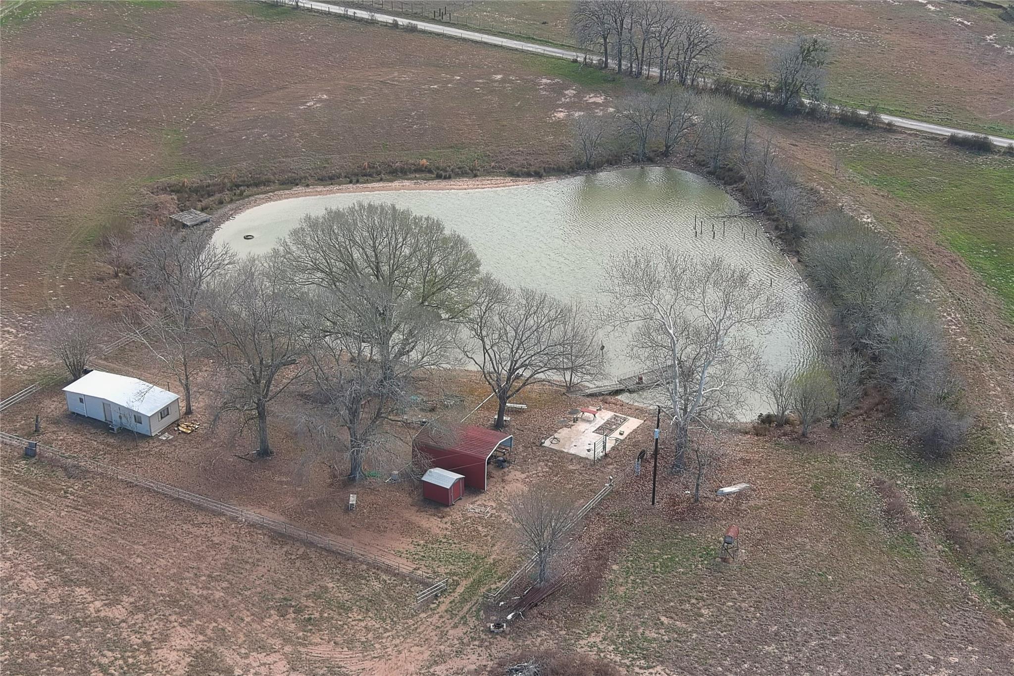 5510 Old McMahan Rd, Lockhart, TX 78644