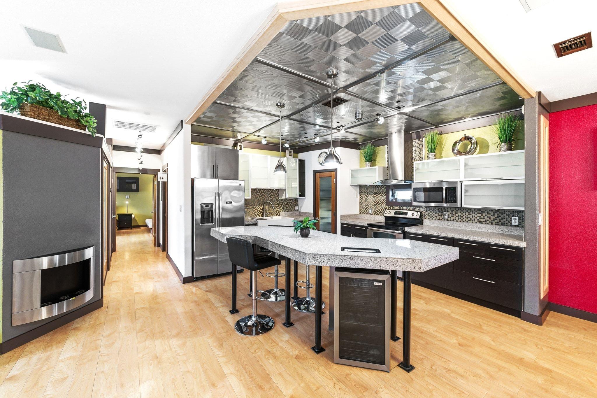 1301 S 1st St # 1 & 2, Austin, TX 78704