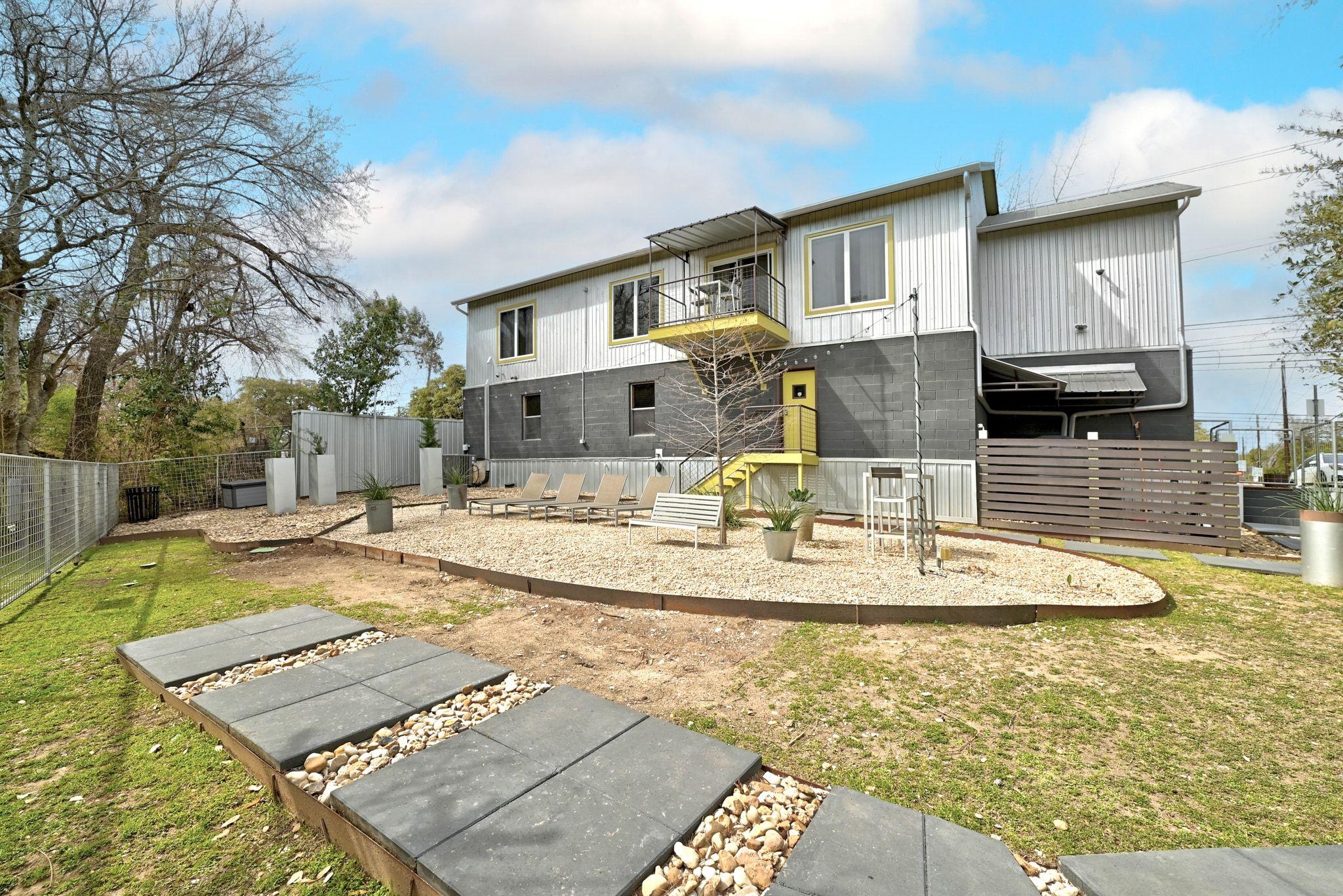 1301 S 1st St # 1 & 2, Austin, TX 78704