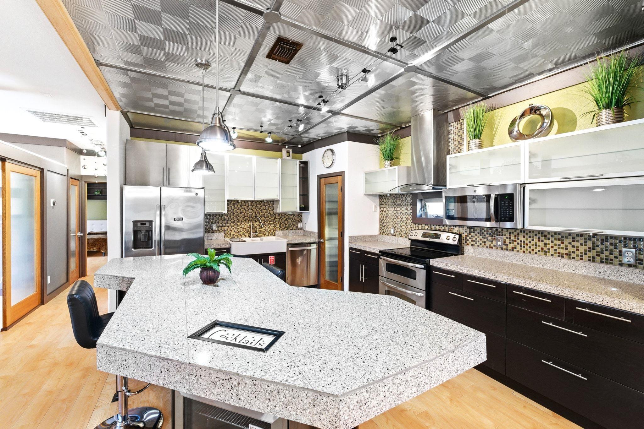 1301 S 1st St # 1 & 2, Austin, TX 78704