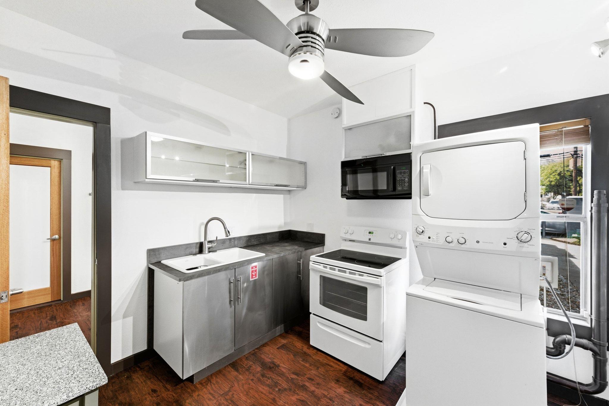 1301 S 1st St # 1 & 2, Austin, TX 78704