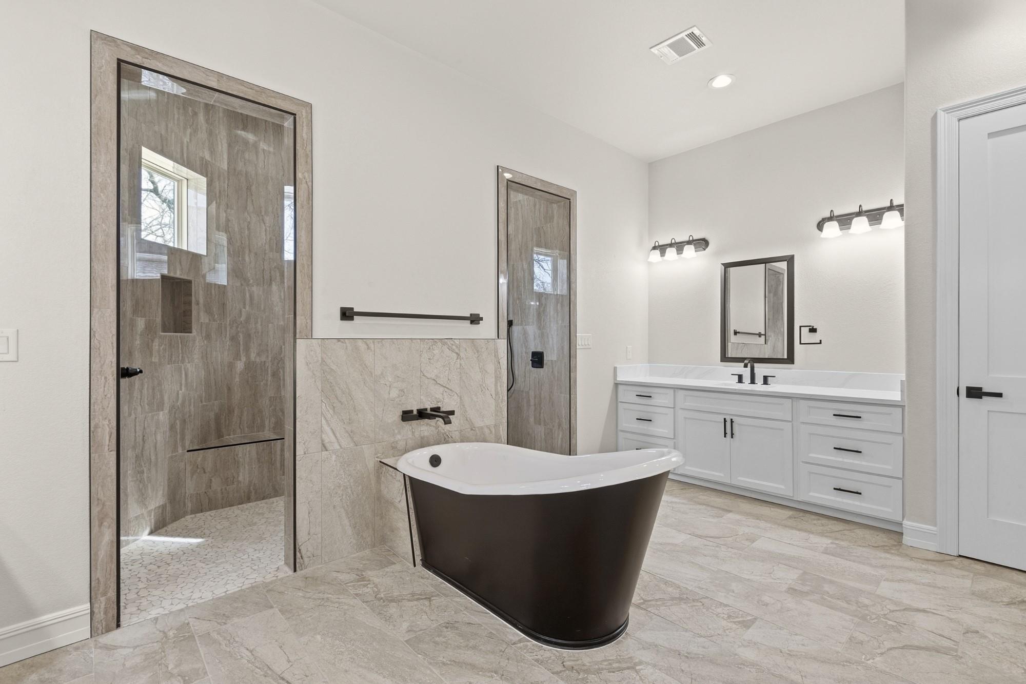 2808 Aurora, Horseshoe Bay, TX 78657