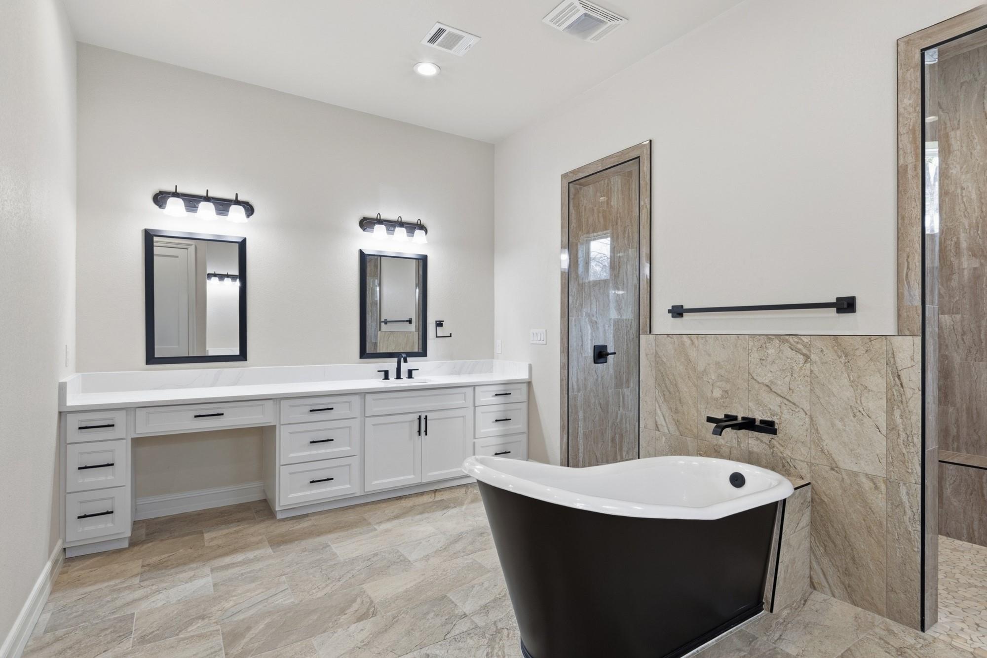 2808 Aurora, Horseshoe Bay, TX 78657