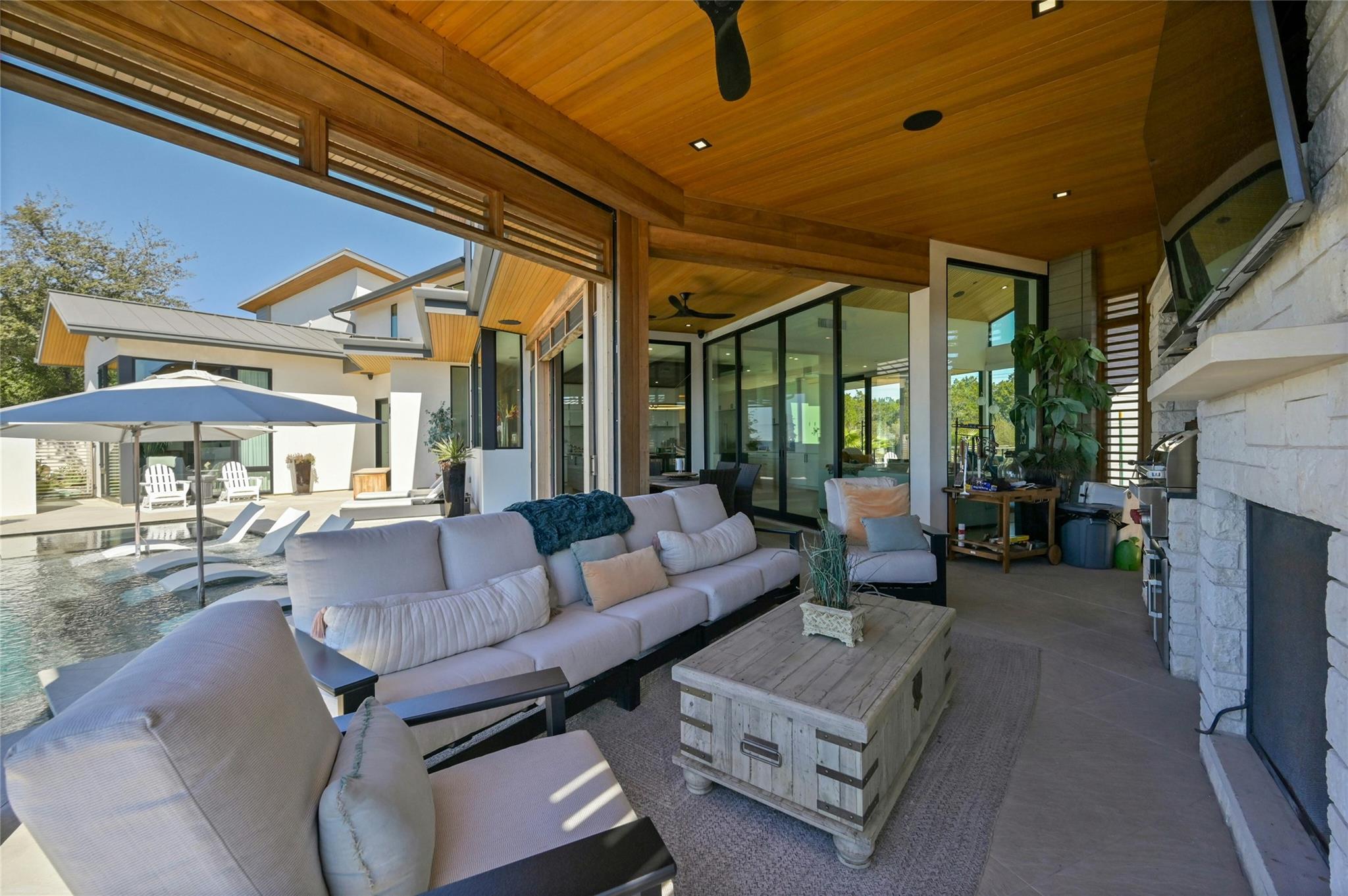 8209 Two Coves Dr, Austin, TX 78730