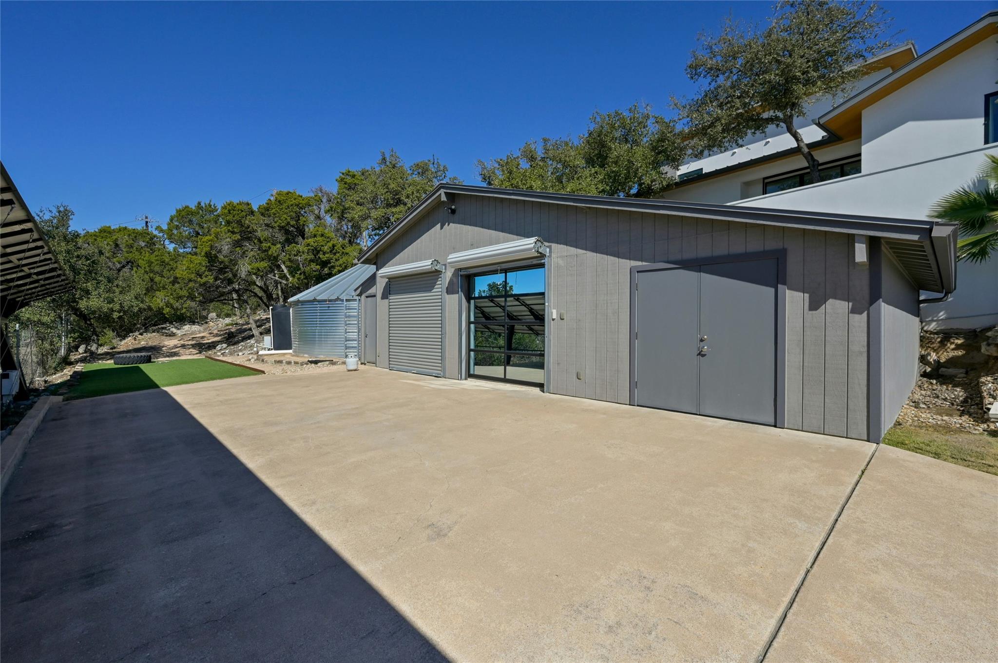 8209 Two Coves Dr, Austin, TX 78730