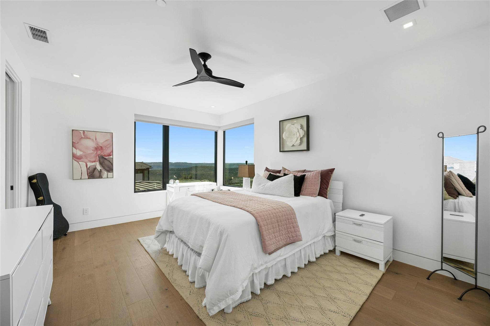 8209 Two Coves Dr, Austin, TX 78730