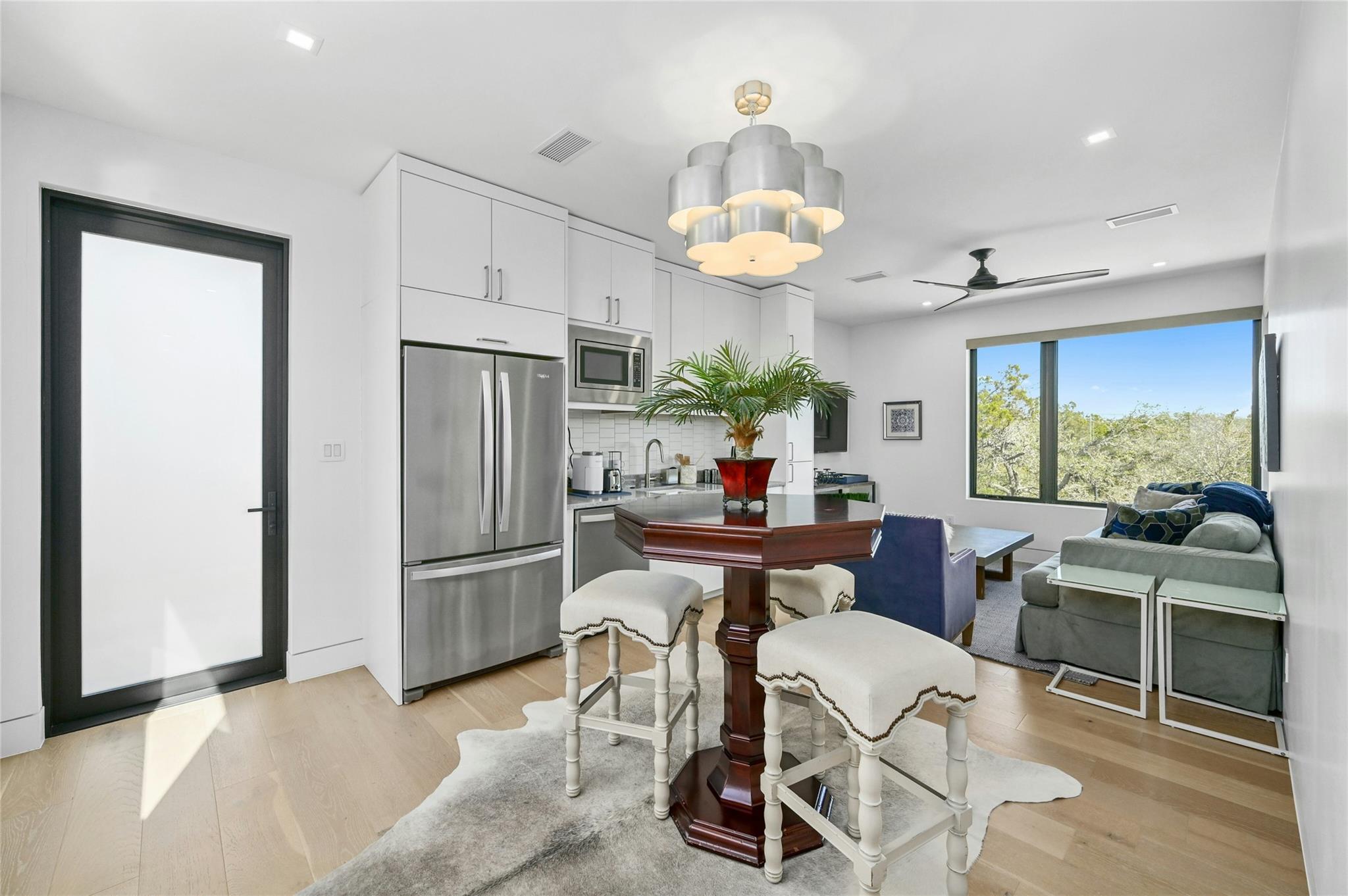 8209 Two Coves Dr, Austin, TX 78730