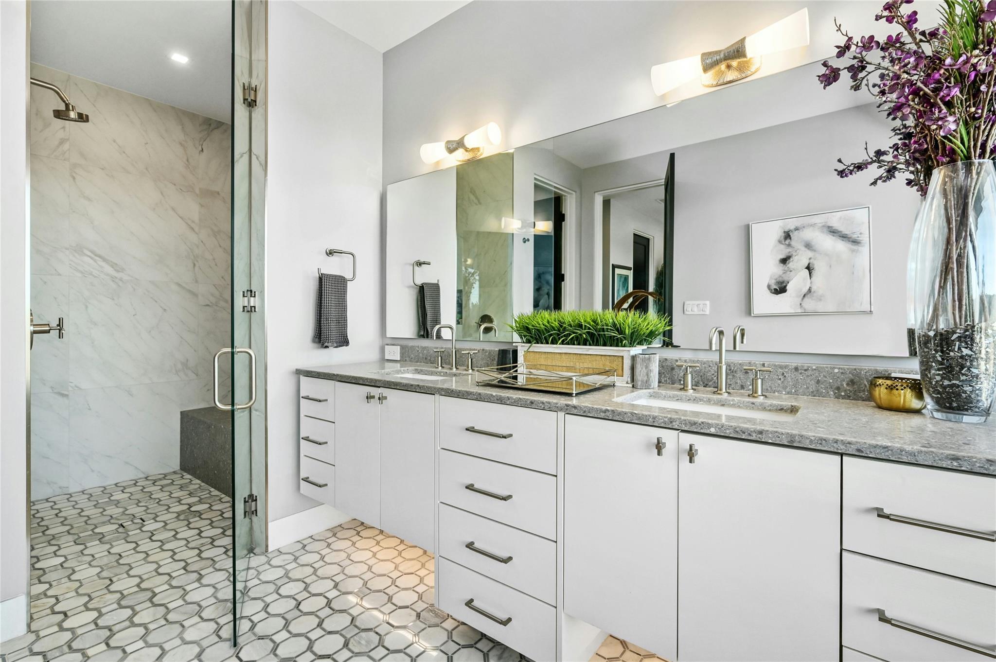 8209 Two Coves Dr, Austin, TX 78730