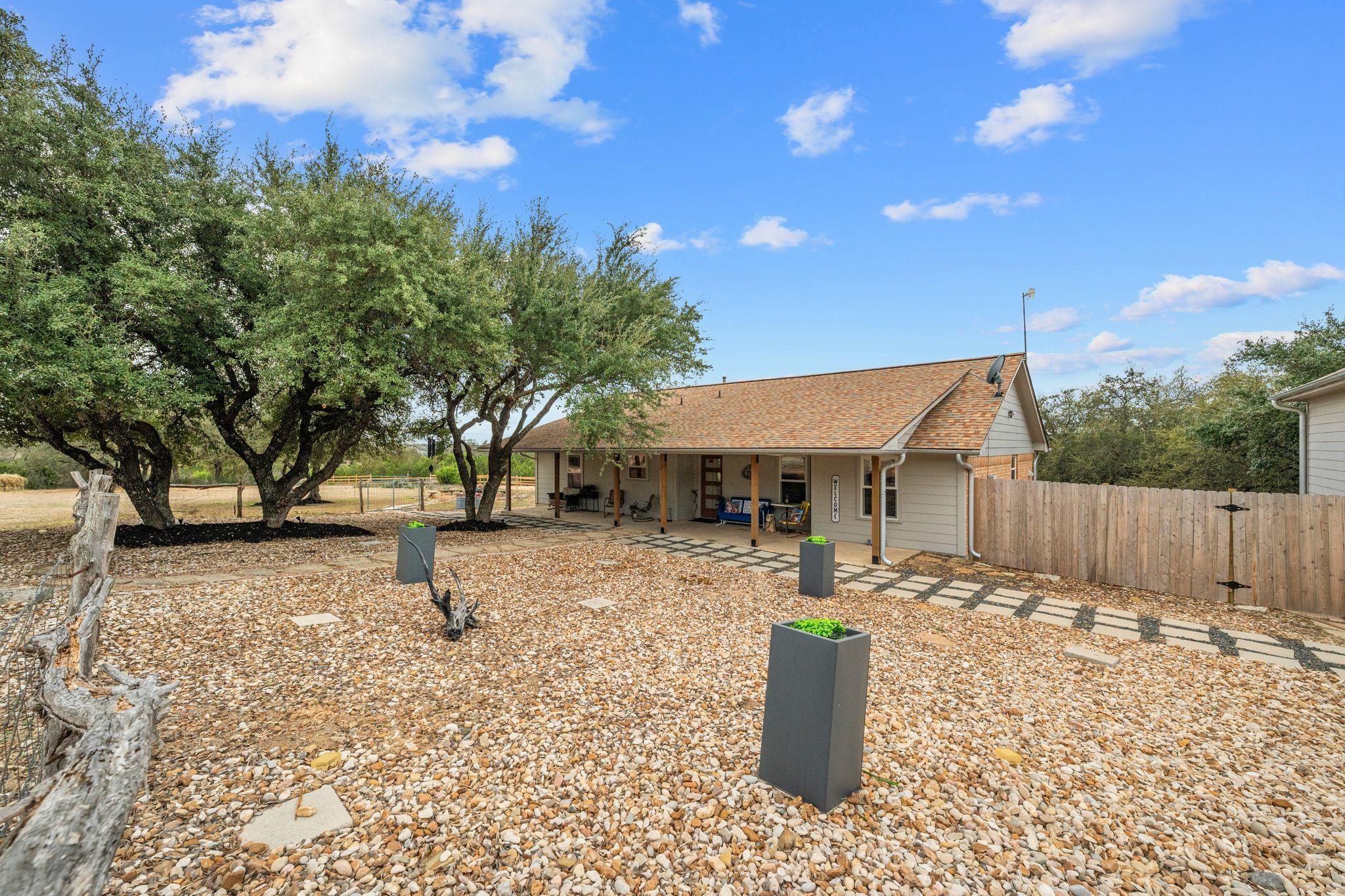 401 Ranchview Rd, Spicewood, TX 78669