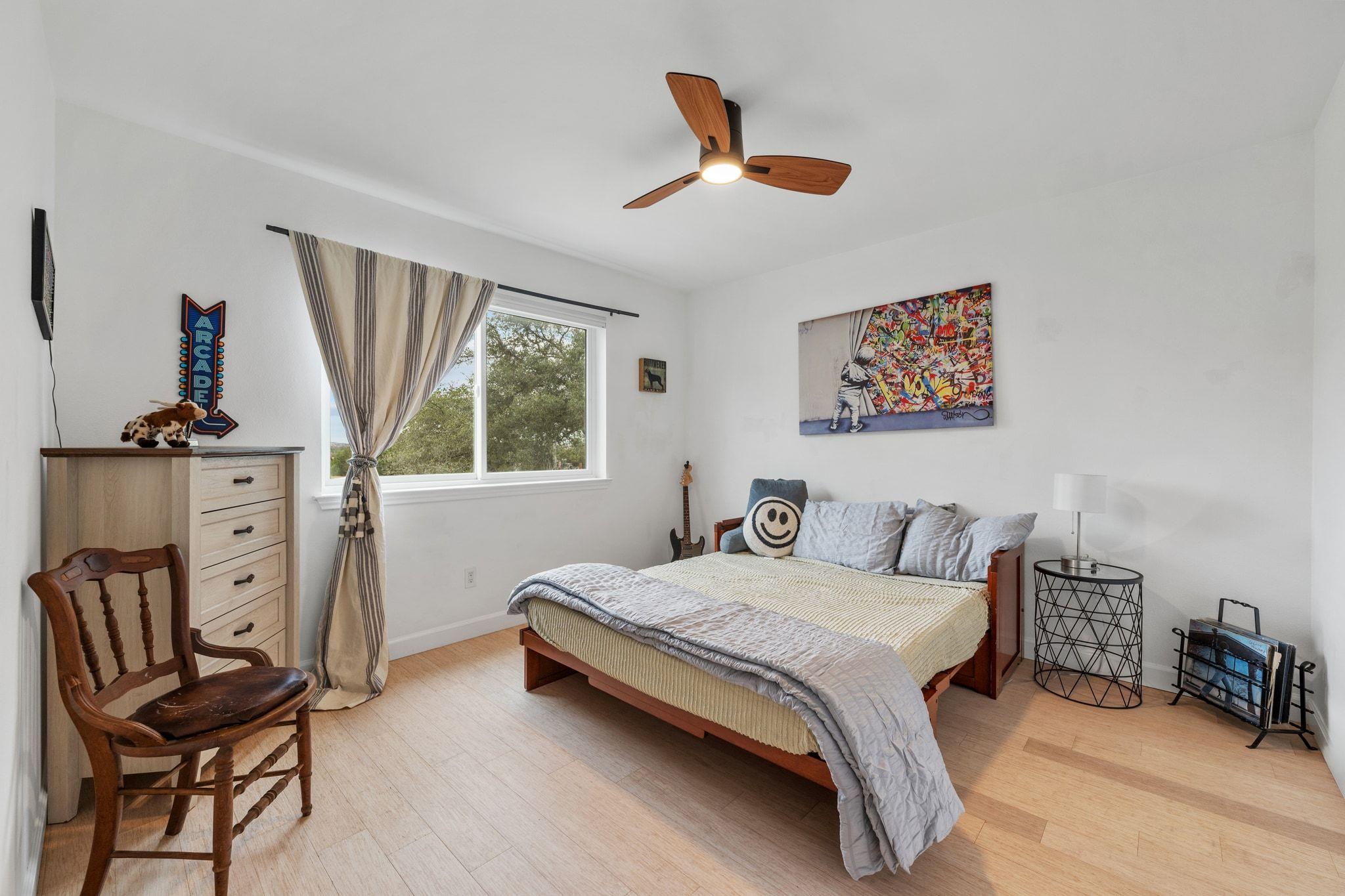 401 Ranchview Rd, Spicewood, TX 78669