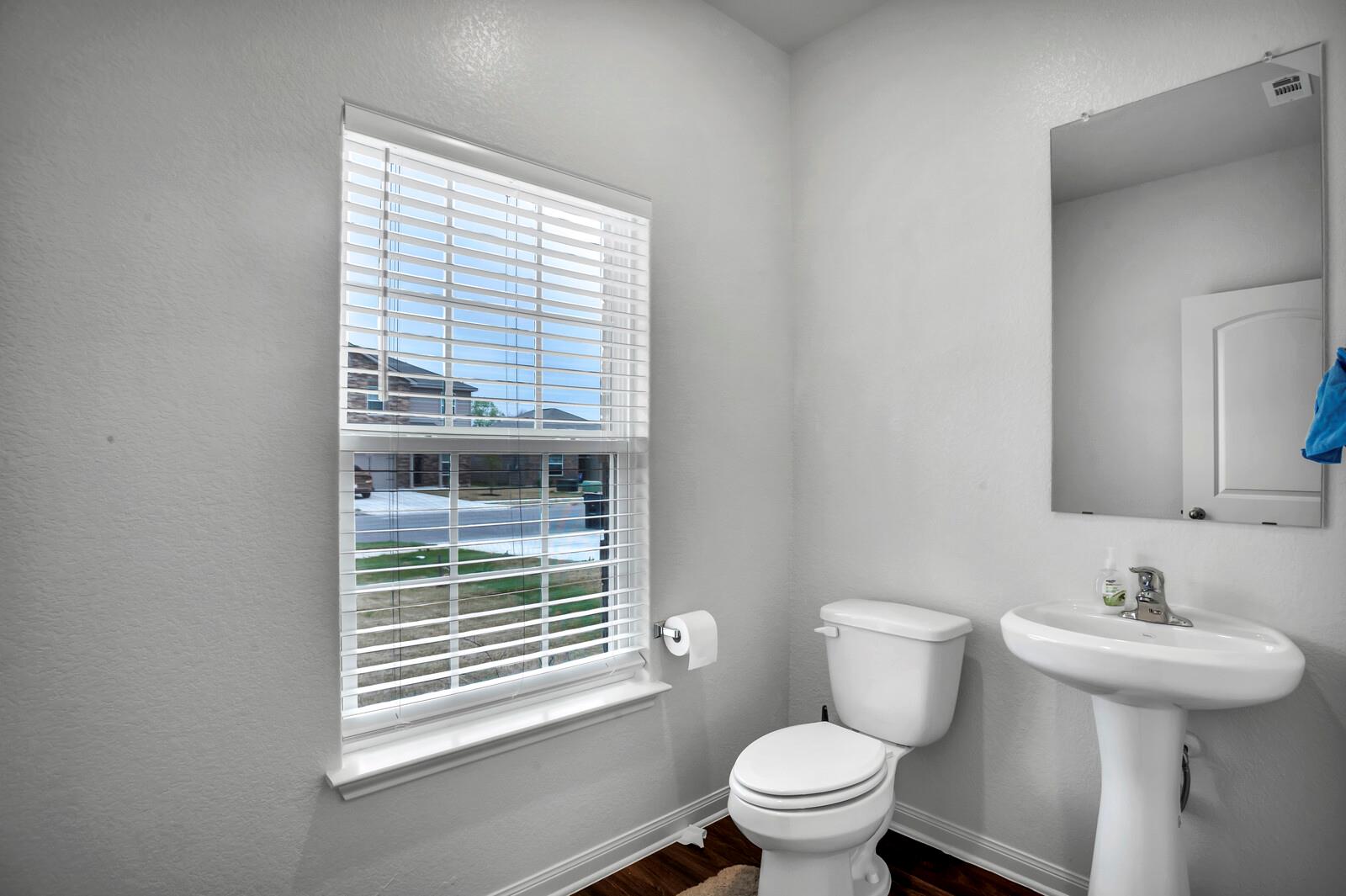 169 Allington Cir, Jarrell, TX 76537
