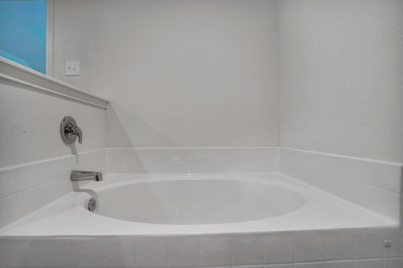 169 Allington Cir, Jarrell, TX 76537