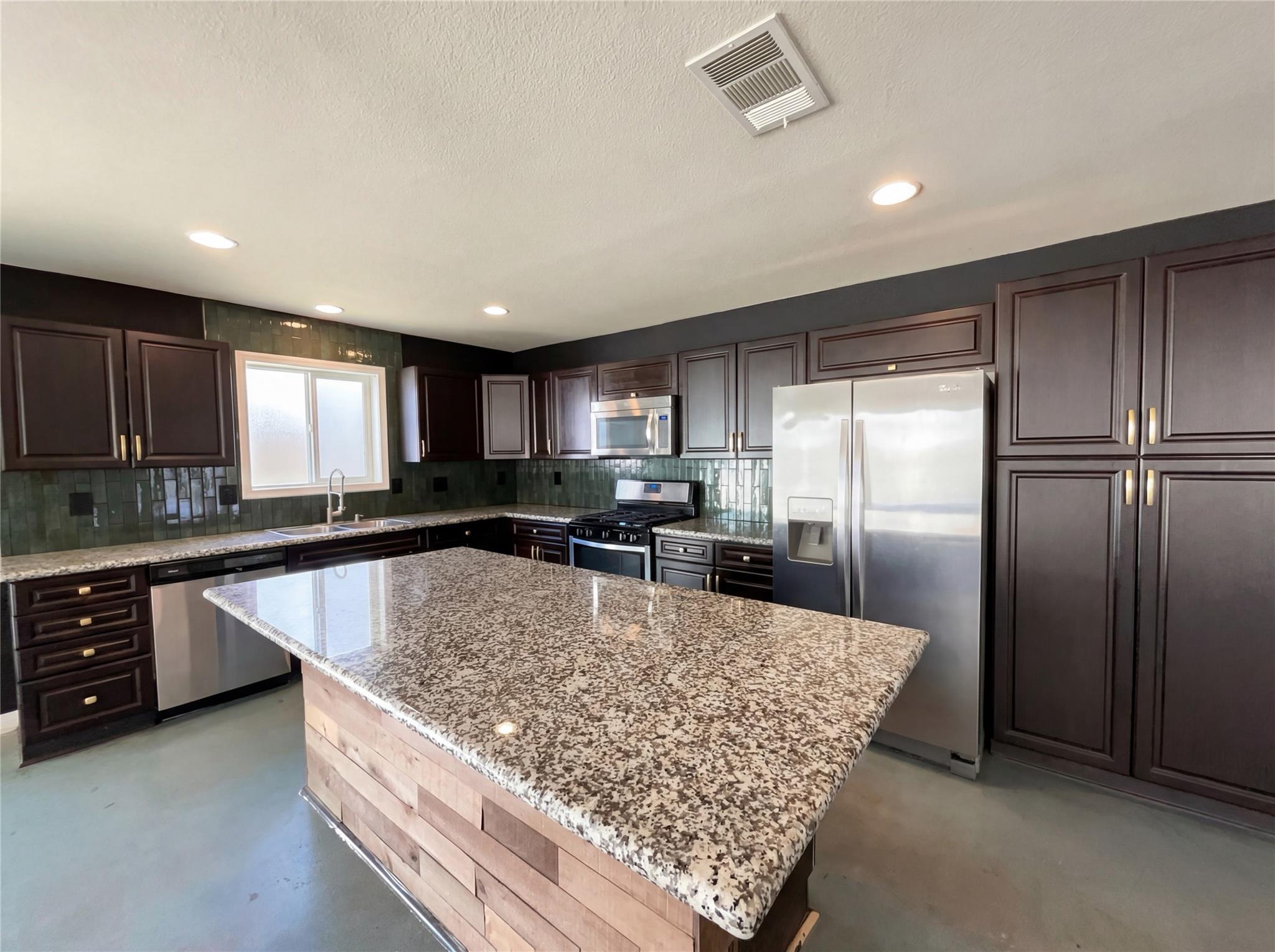 11113 Mickelson Dr, Austin, TX 78747