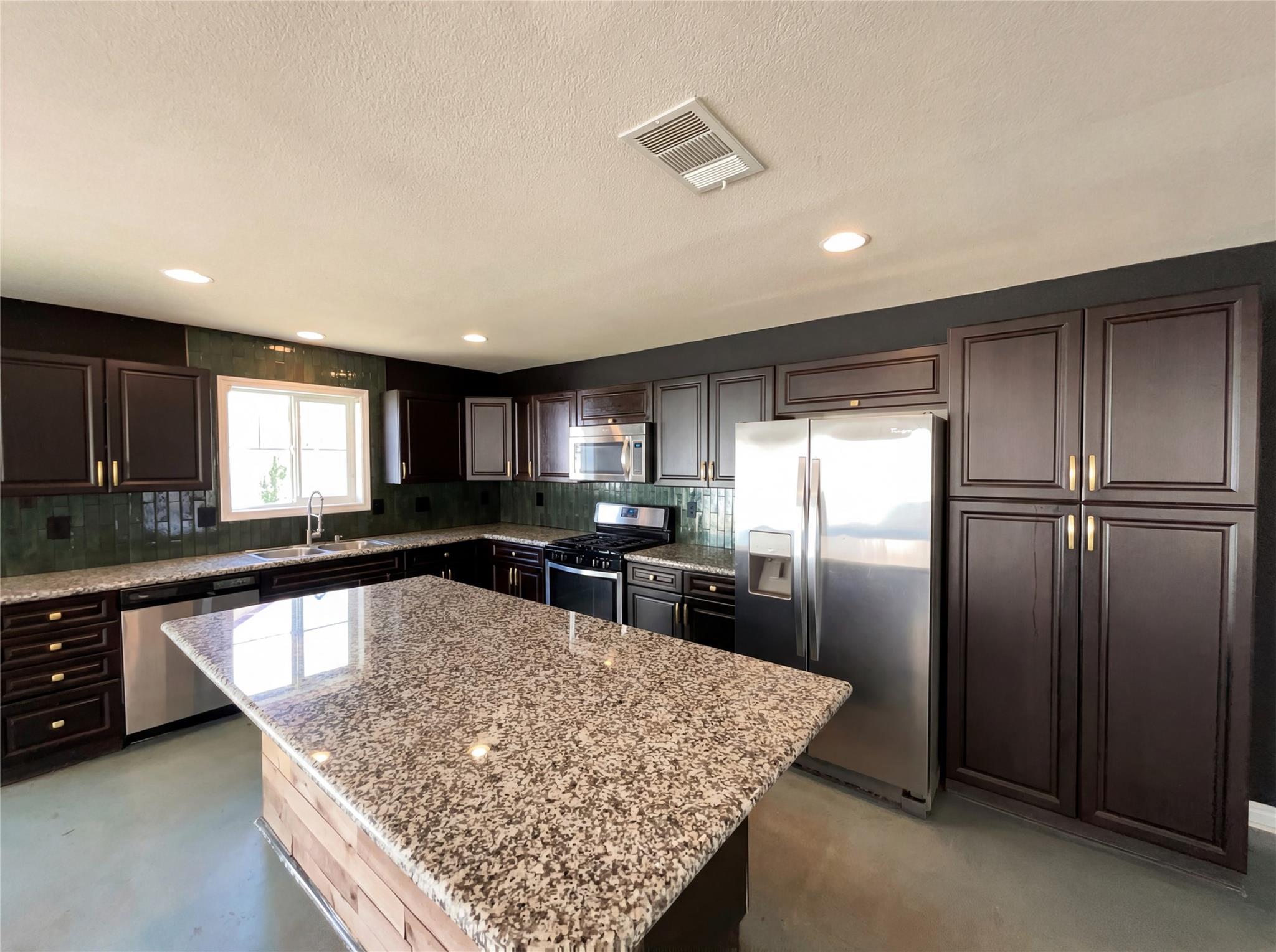 11113 Mickelson Dr, Austin, TX 78747