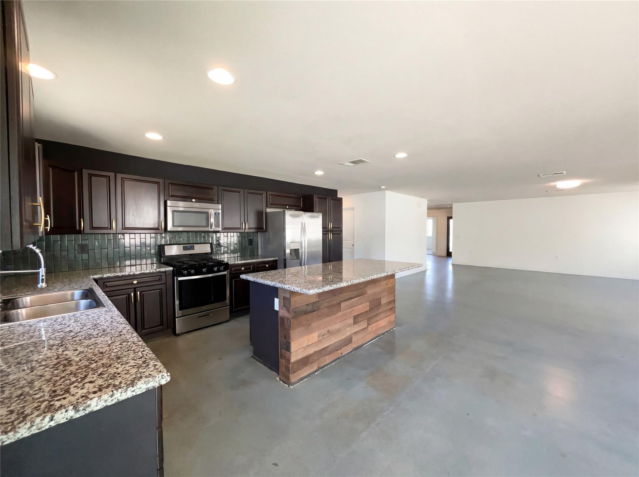 11113 Mickelson Dr, Austin, TX 78747