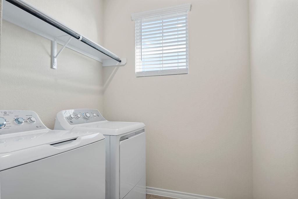 108 Woodrow Ln, Liberty Hill, TX 78642