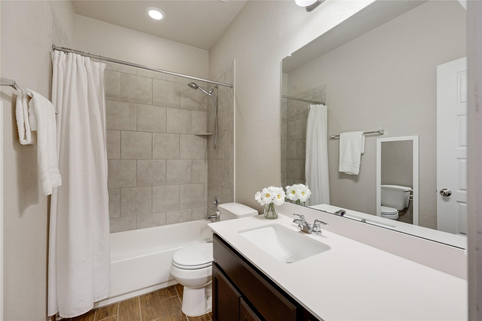 21902 Oxford Dr, Lago Vista, TX 78645