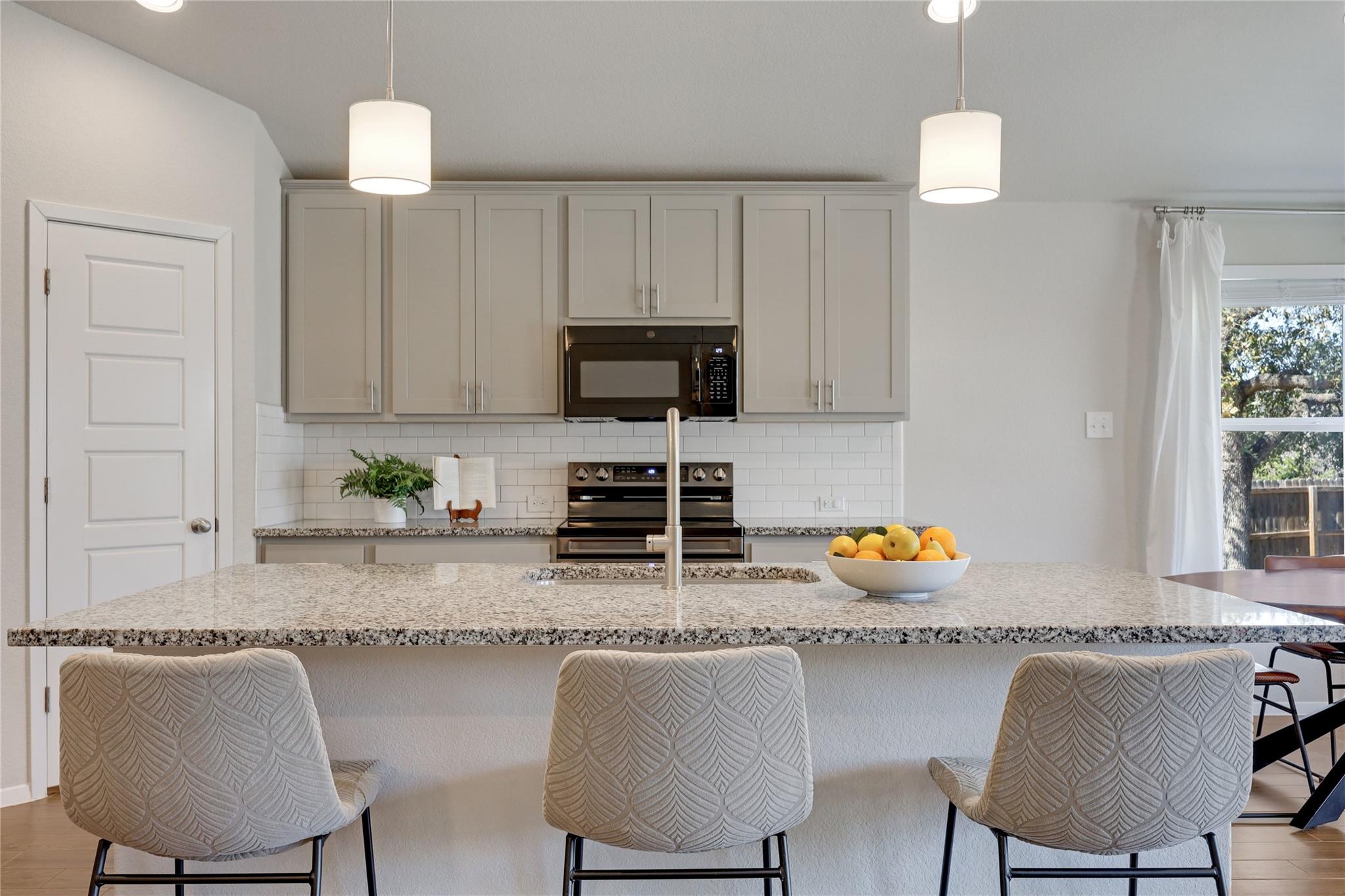 21902 Oxford Dr, Lago Vista, TX 78645