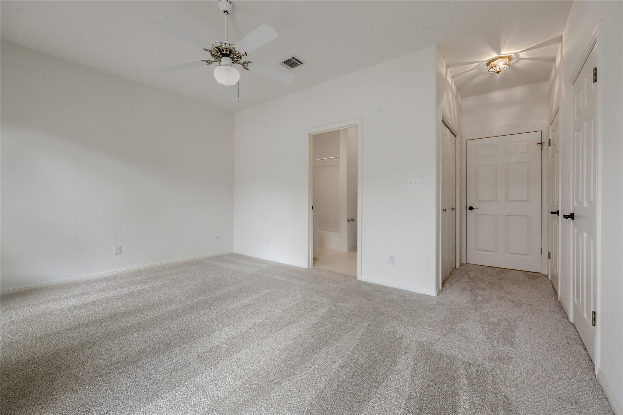 21604 Arrowhead Pt, Lago Vista, TX 78645