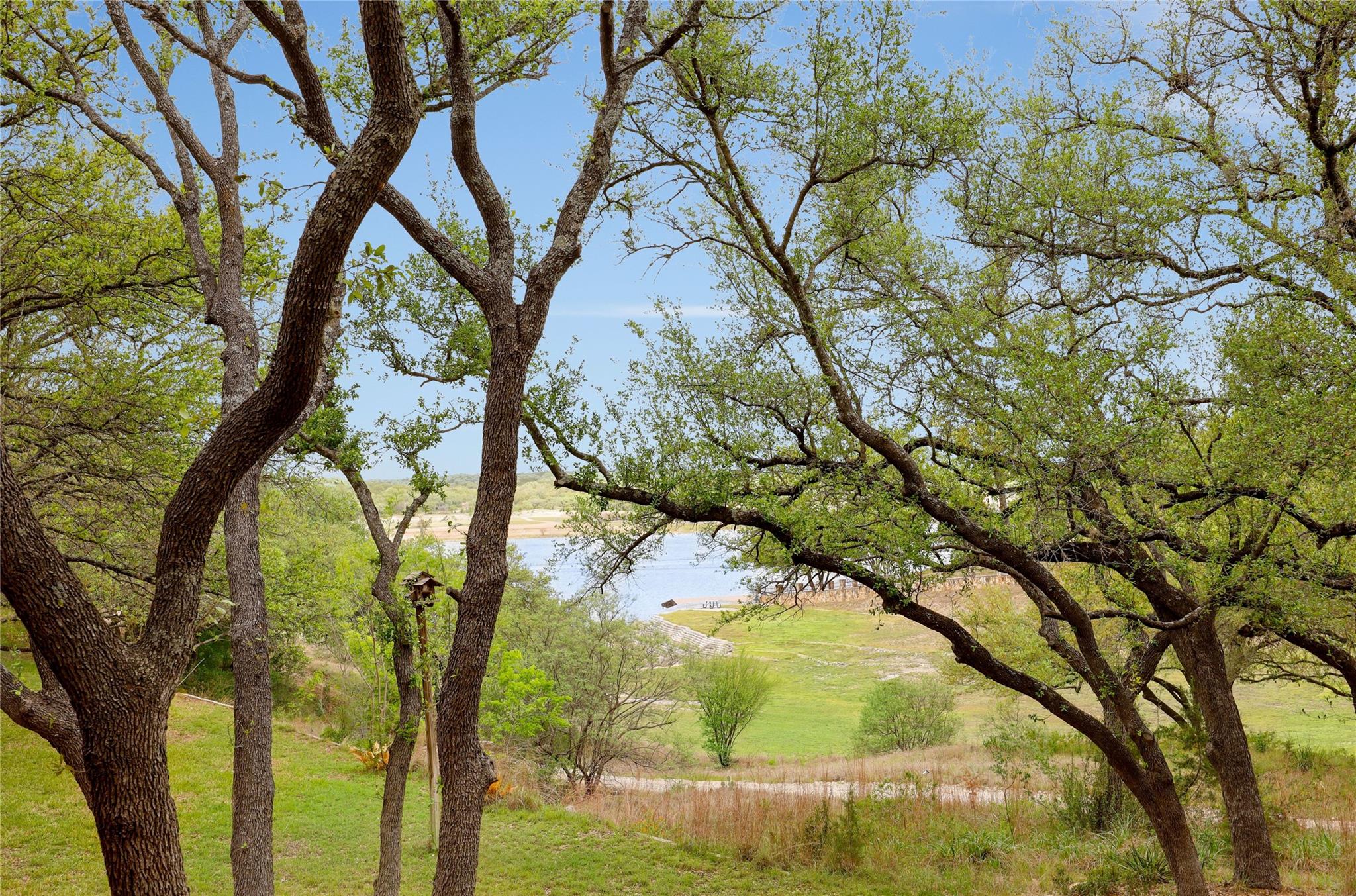 21604 Arrowhead Pt, Lago Vista, TX 78645