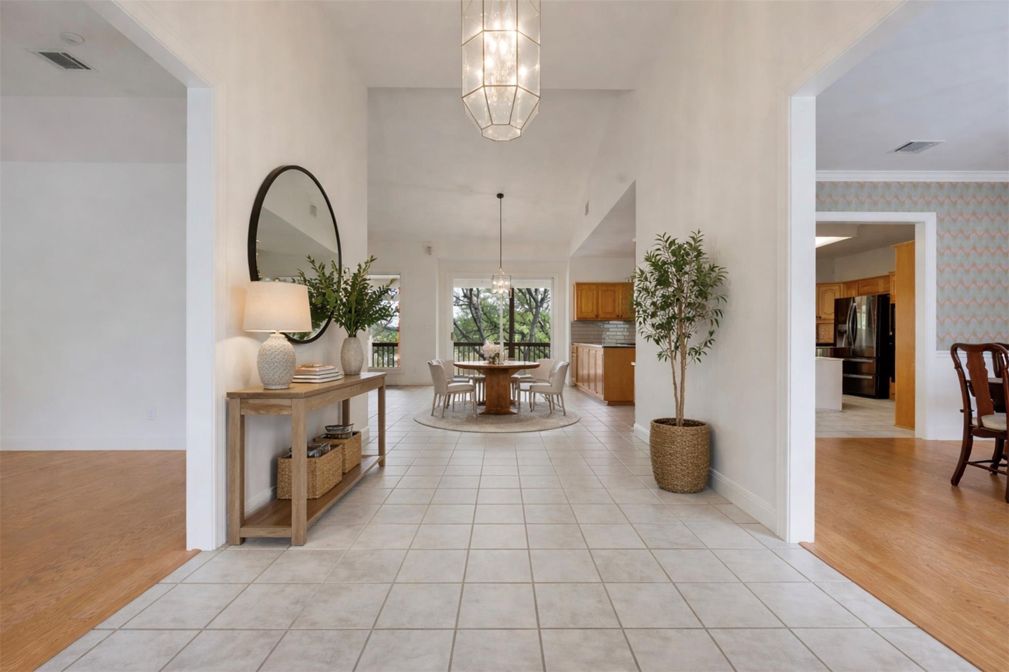 21604 Arrowhead Pt, Lago Vista, TX 78645