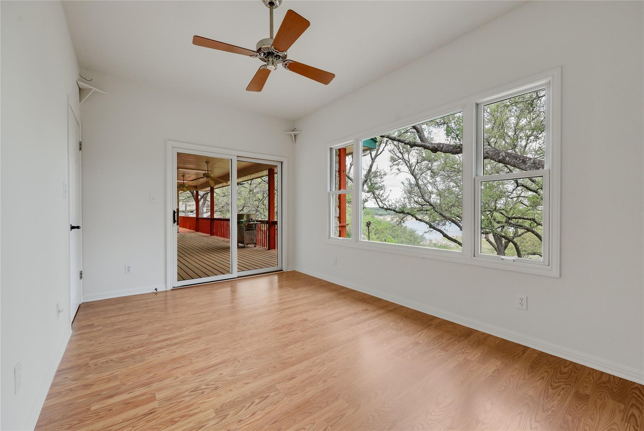 21604 Arrowhead Pt, Lago Vista, TX 78645