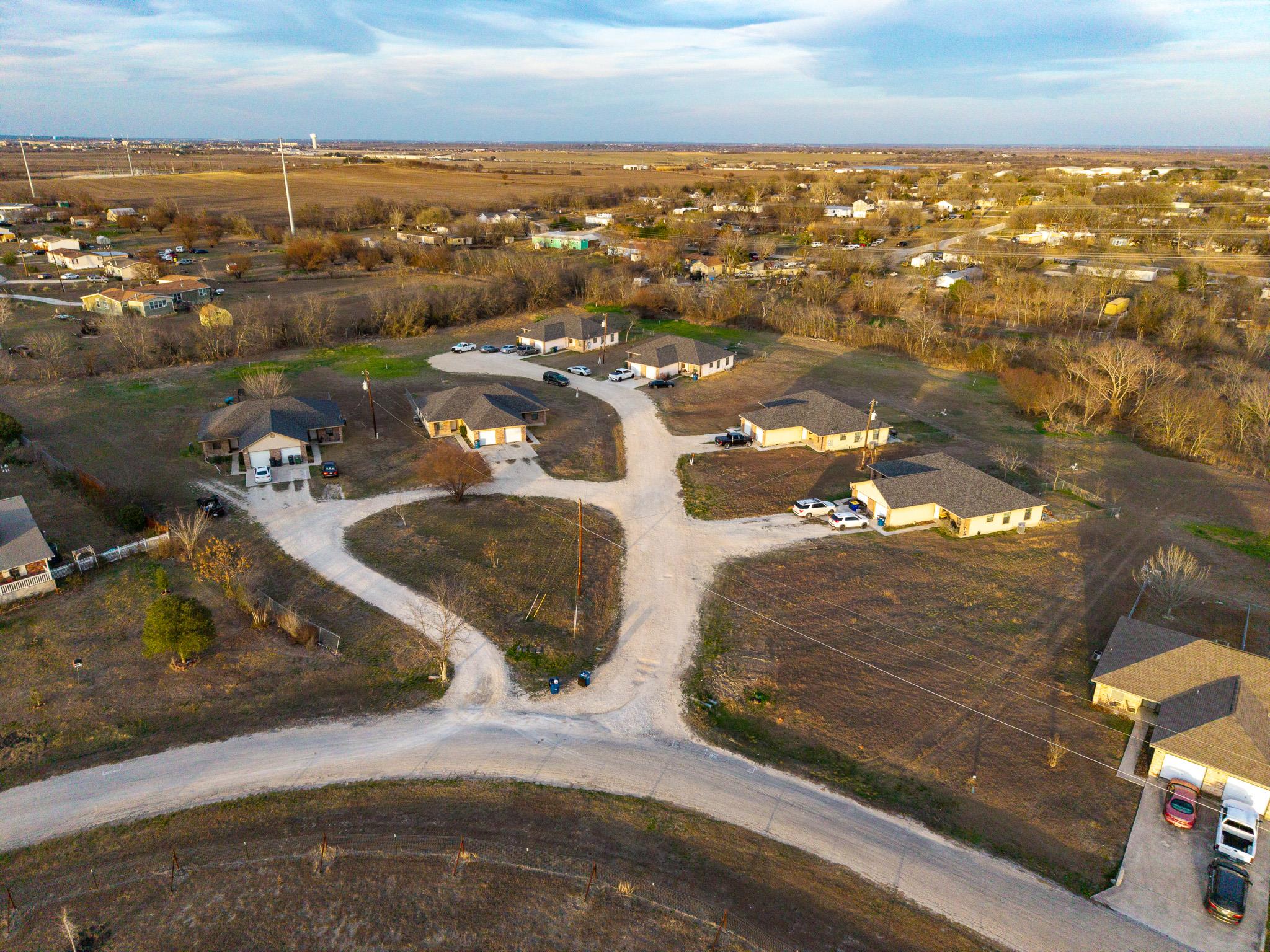 540-566 Crest Circle Dr, San Marcos, TX 78666