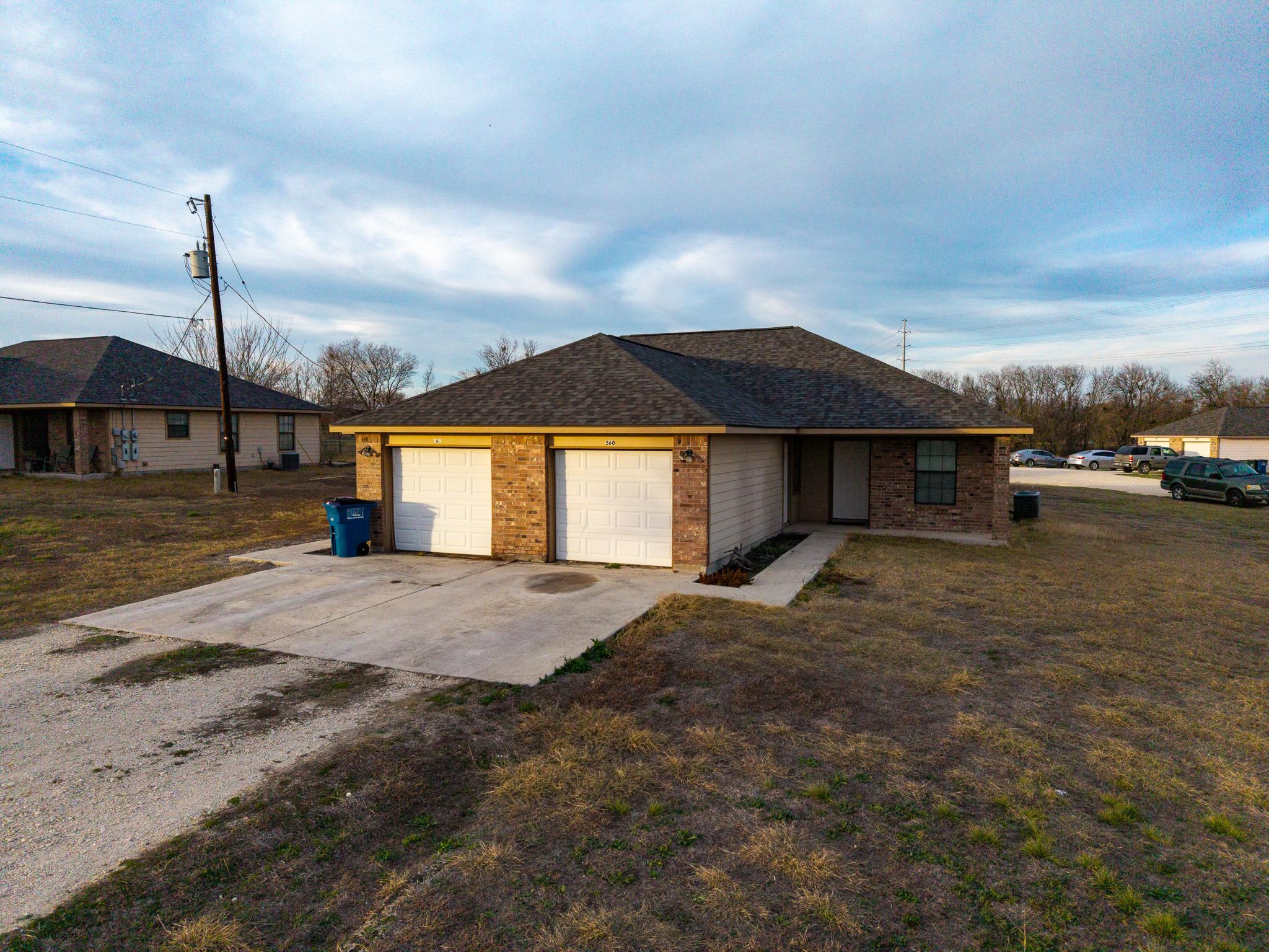 540-566 Crest Circle Dr, San Marcos, TX 78666