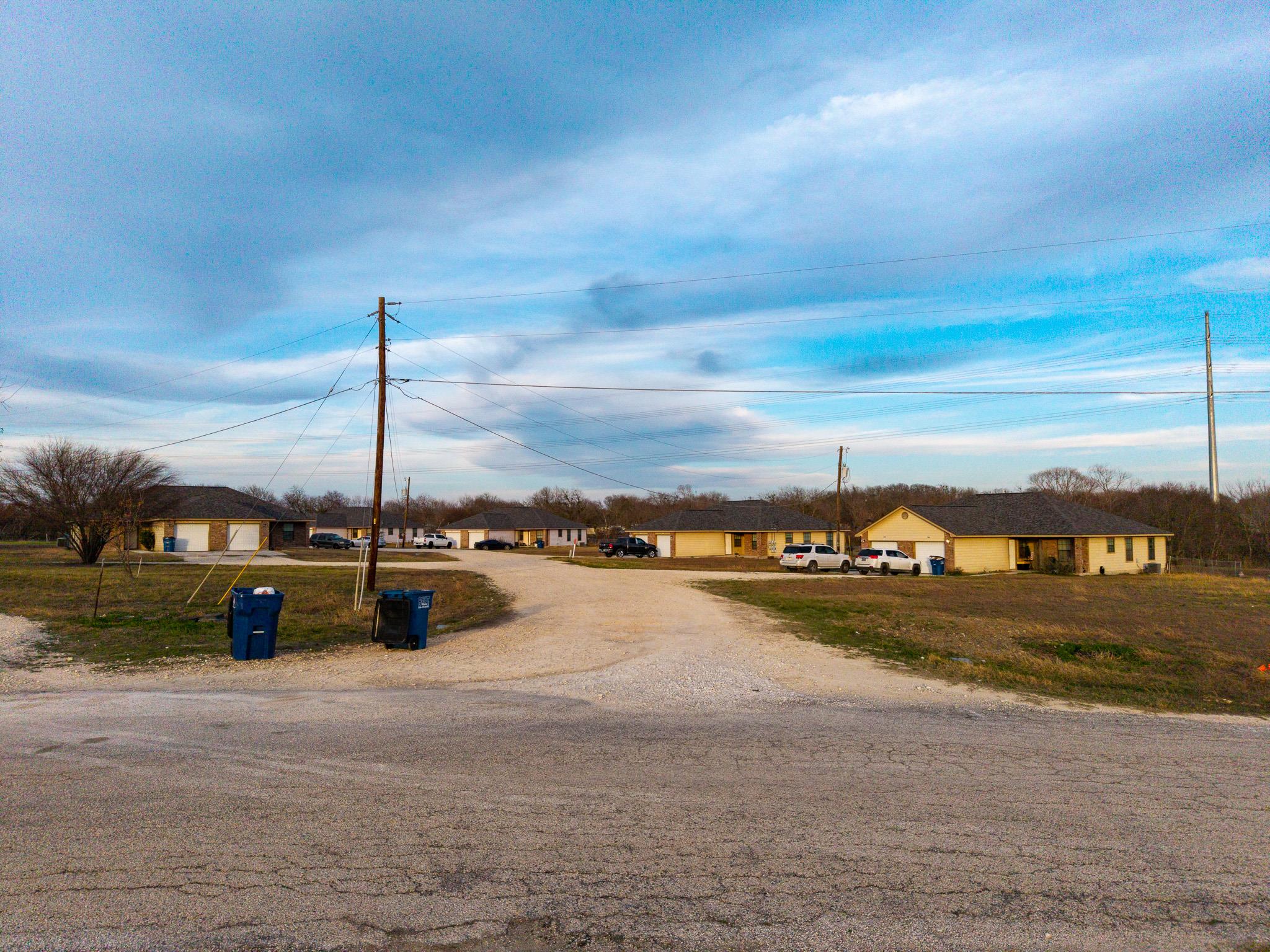 540-566 Crest Circle Dr, San Marcos, TX 78666