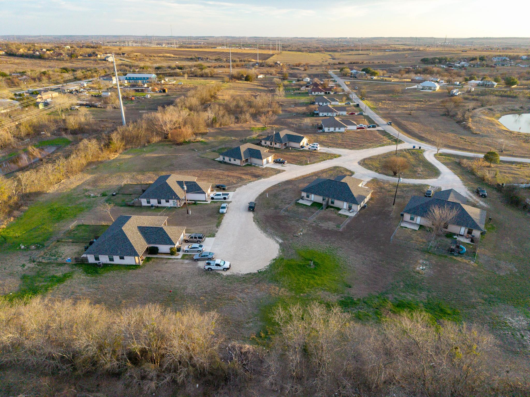 540-566 Crest Circle Dr, San Marcos, TX 78666