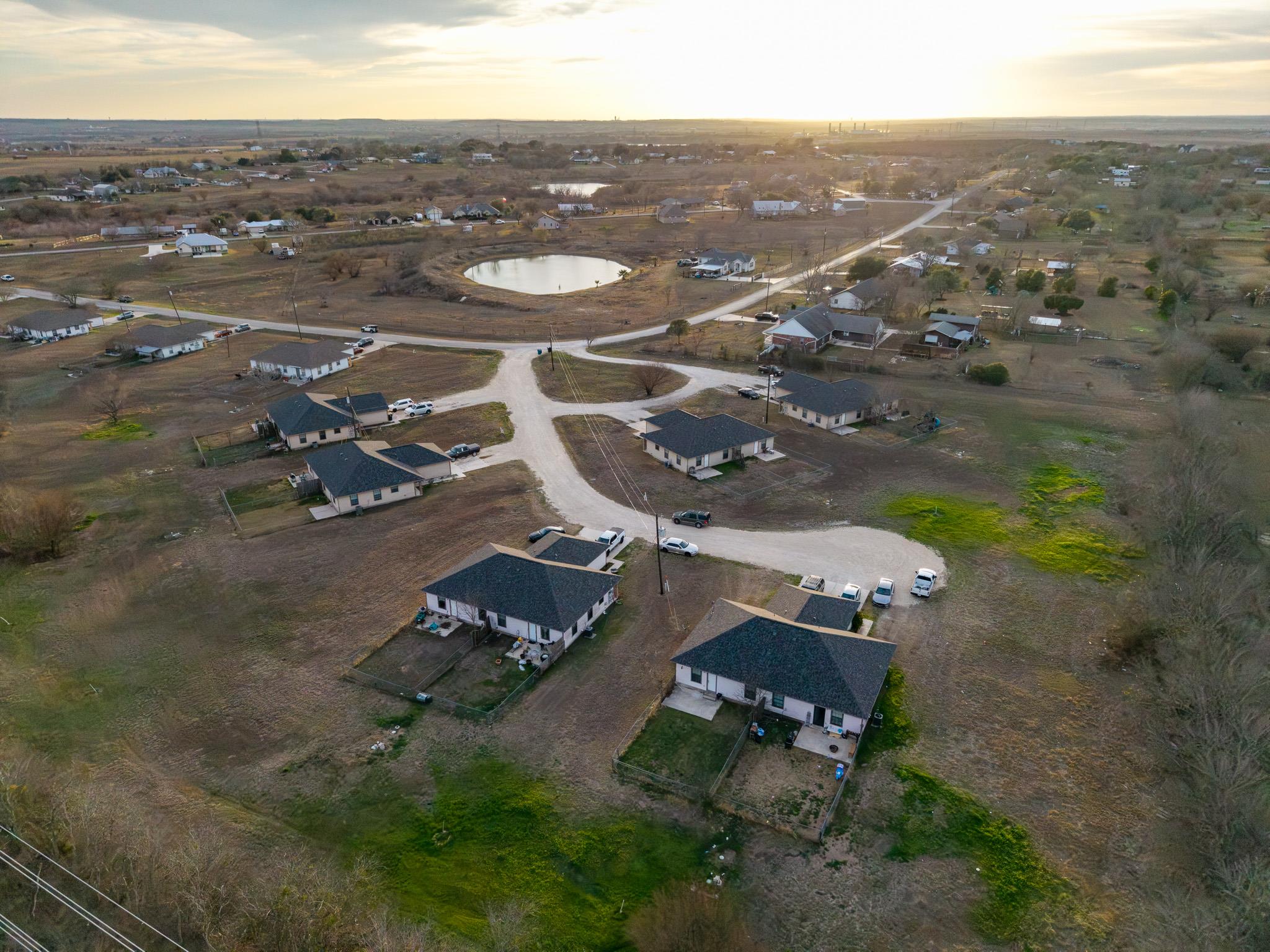 540-566 Crest Circle Dr, San Marcos, TX 78666